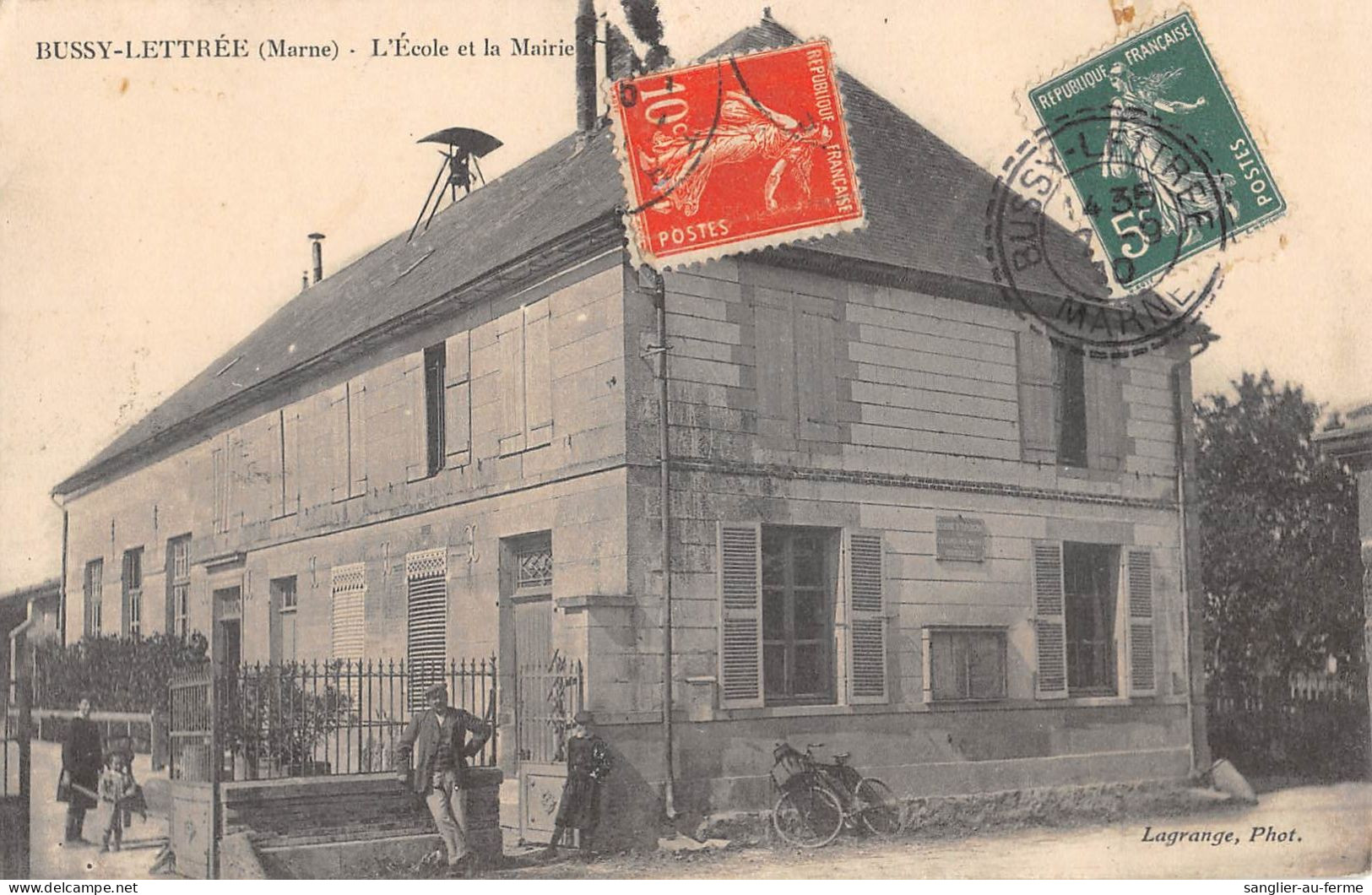 CPA 51 BUSSY LETTREE / ECOLE / MAIRIE - Other & Unclassified