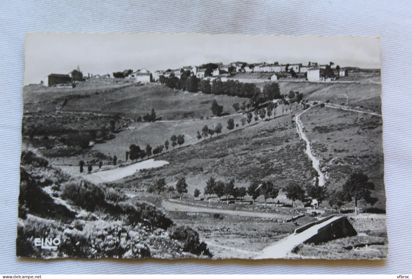 Cpsm, Chateauneuf De Randon, Vue Générale Méridionale, Lozère 48 - Chateauneuf De Randon