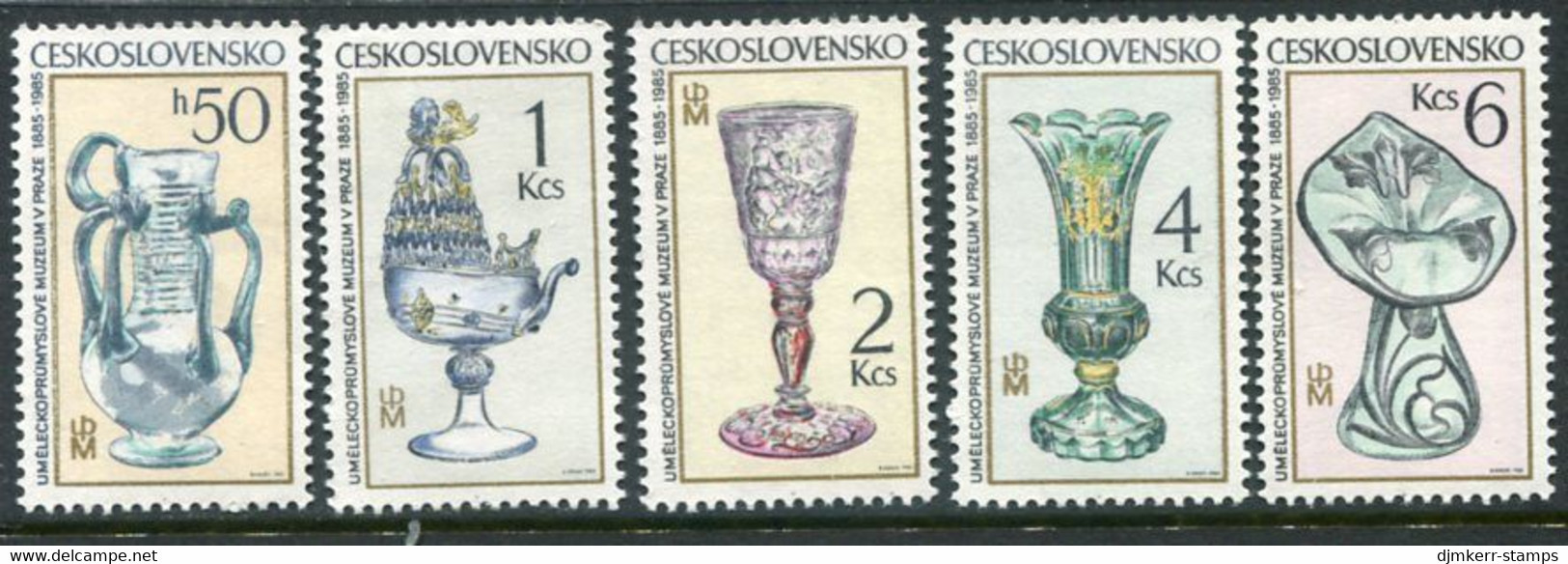 CZECHOSLOVAKIA 1985 Art: Glassware MNH / **.  Michel 2836-40 - Ongebruikt