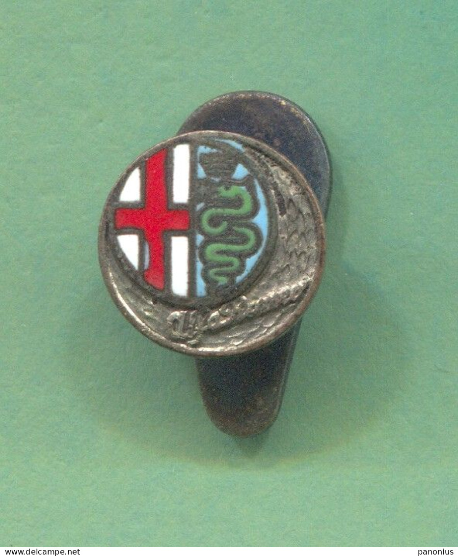 ALFA ROMEO - Car Auto Automotive, Old Pin Badge Abzeichen, Buttonhole Enamel - Alfa Romeo