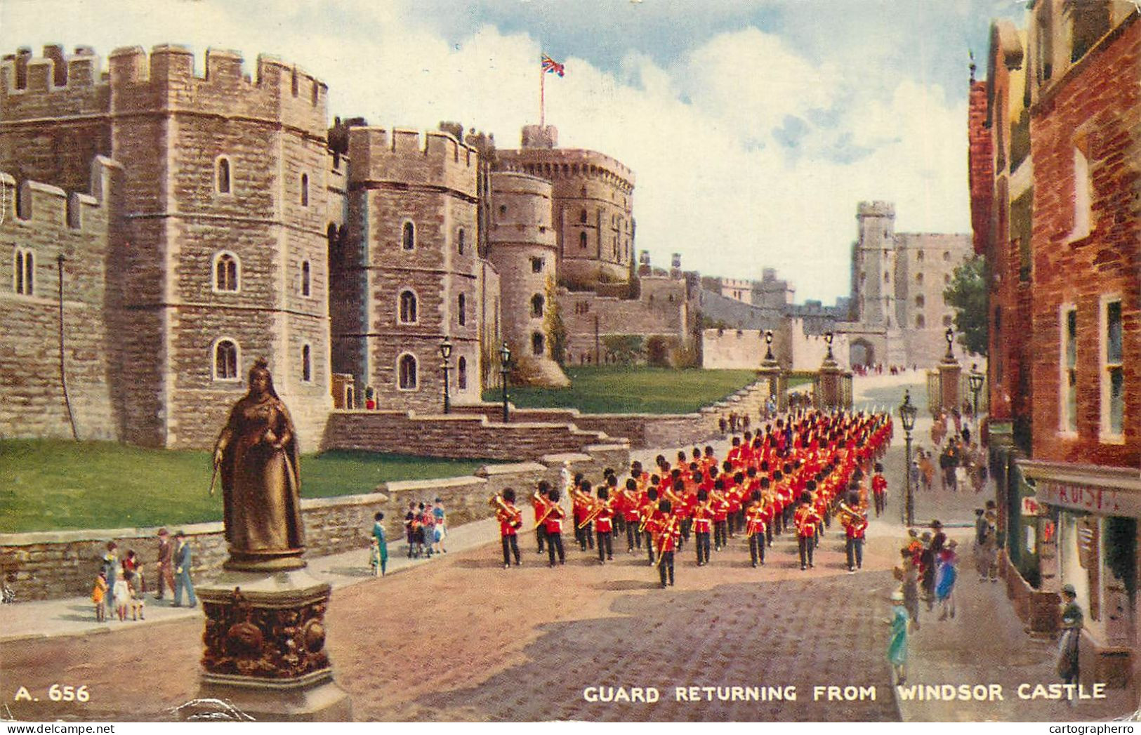 England Guard Returning From Windsor Castle - Windsor Castle