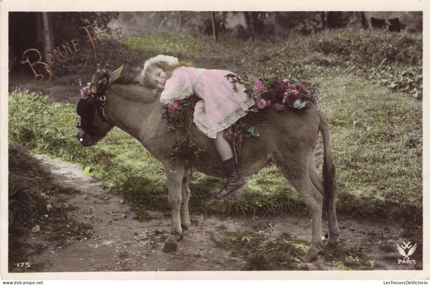 FÊTES ET VOEUX - Un Enfant Sur Le Dos D'un âne Avec Des Fleurs - Colorisé -  Carte Postale Ancienne - Sonstige & Ohne Zuordnung