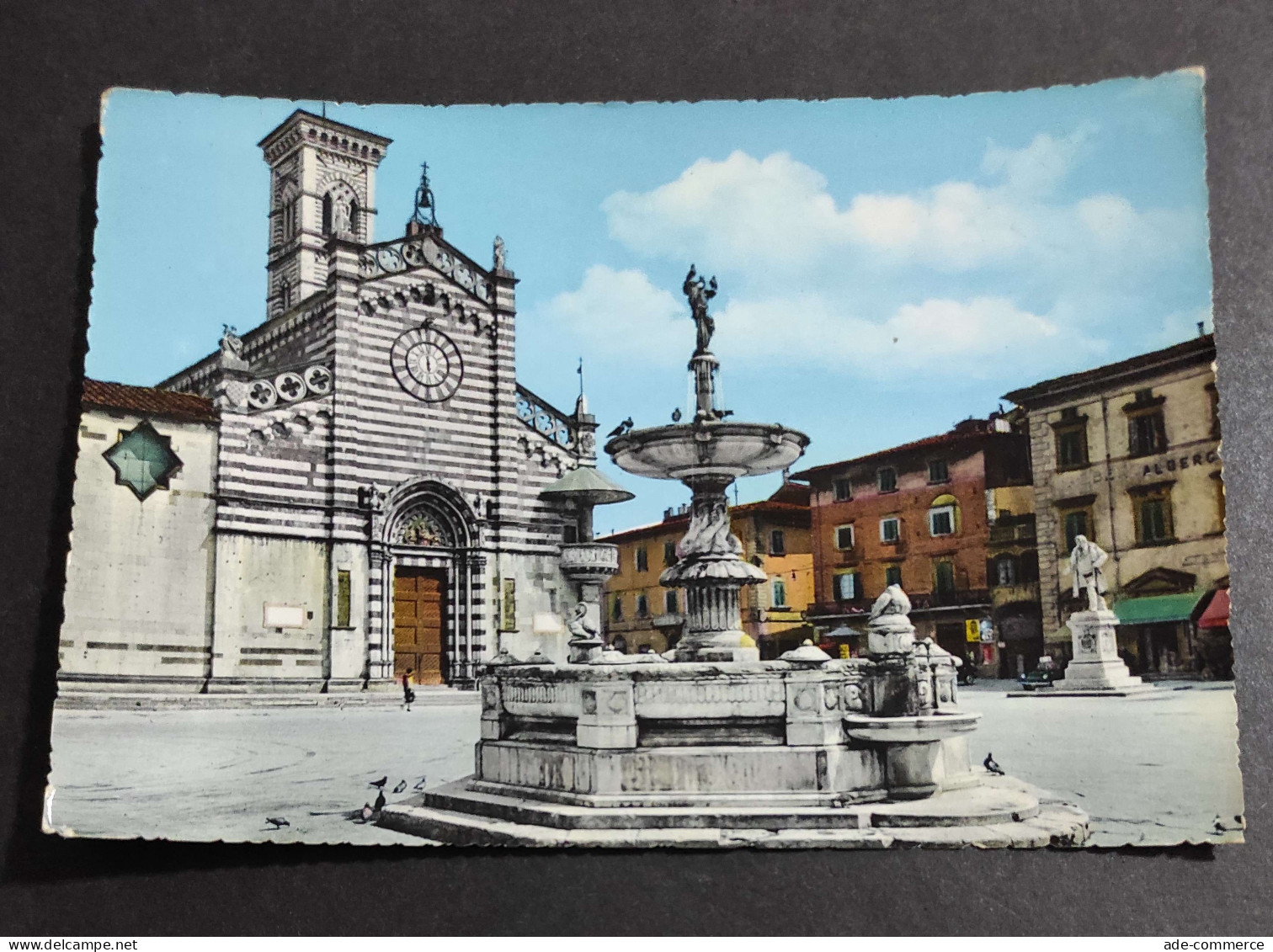 Cartolina Prato - Piazza Del Duomo                                                                                       - Prato