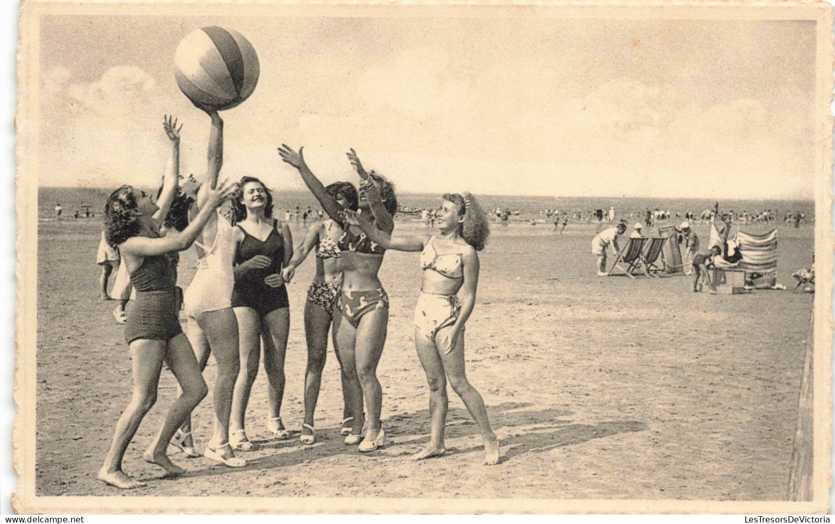 BELGIQUE - Jeux De Plage Strandgenot -  Animé - Femmes Jouant Au Ballon - Carte Postale Ancienne - Sonstige & Ohne Zuordnung