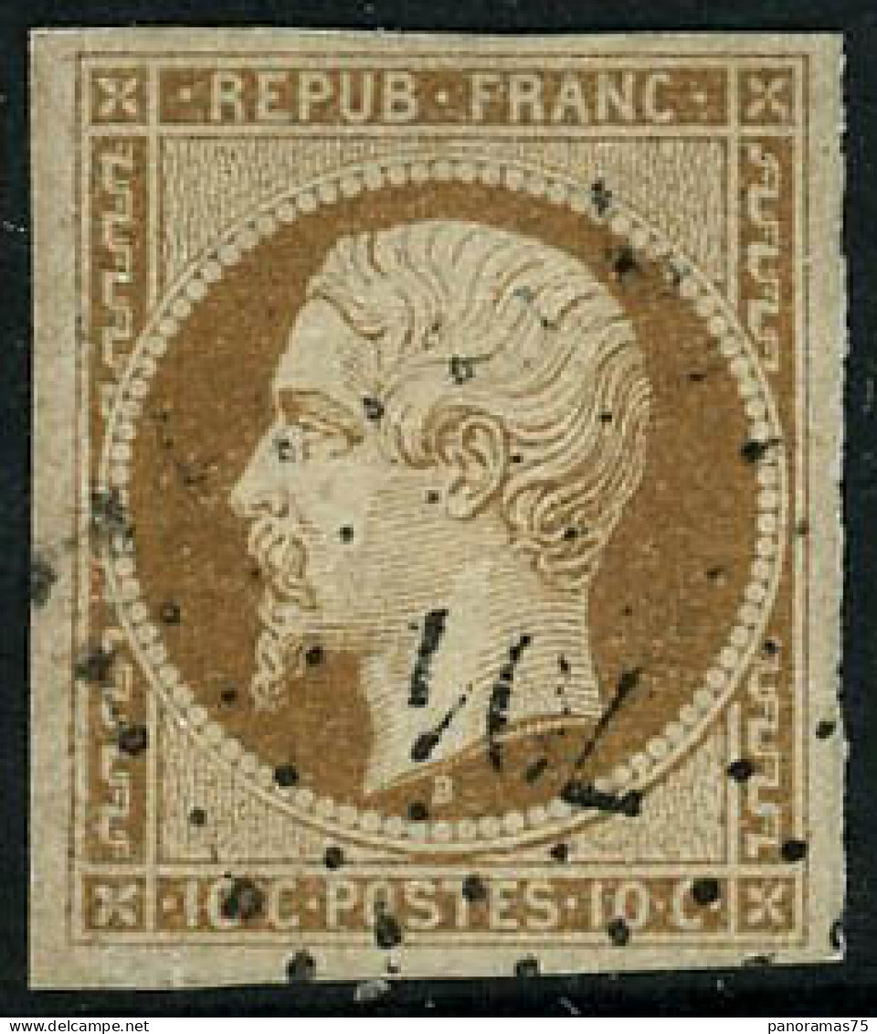 Obl. N°9 10c Bistre-jaune, Très Grandes Marges - TB - 1852 Louis-Napoléon