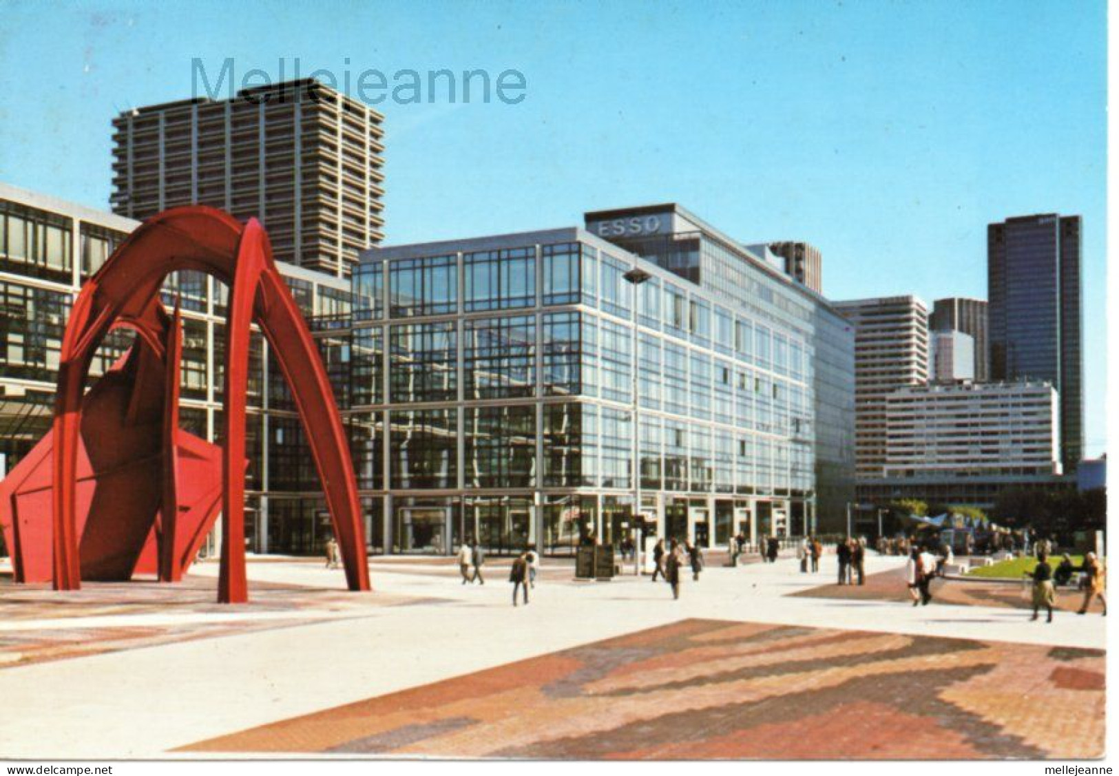 Cpsm La Défense (92, Hauts De Seine) L'Esplanade - Esso , Années 80 - La Defense