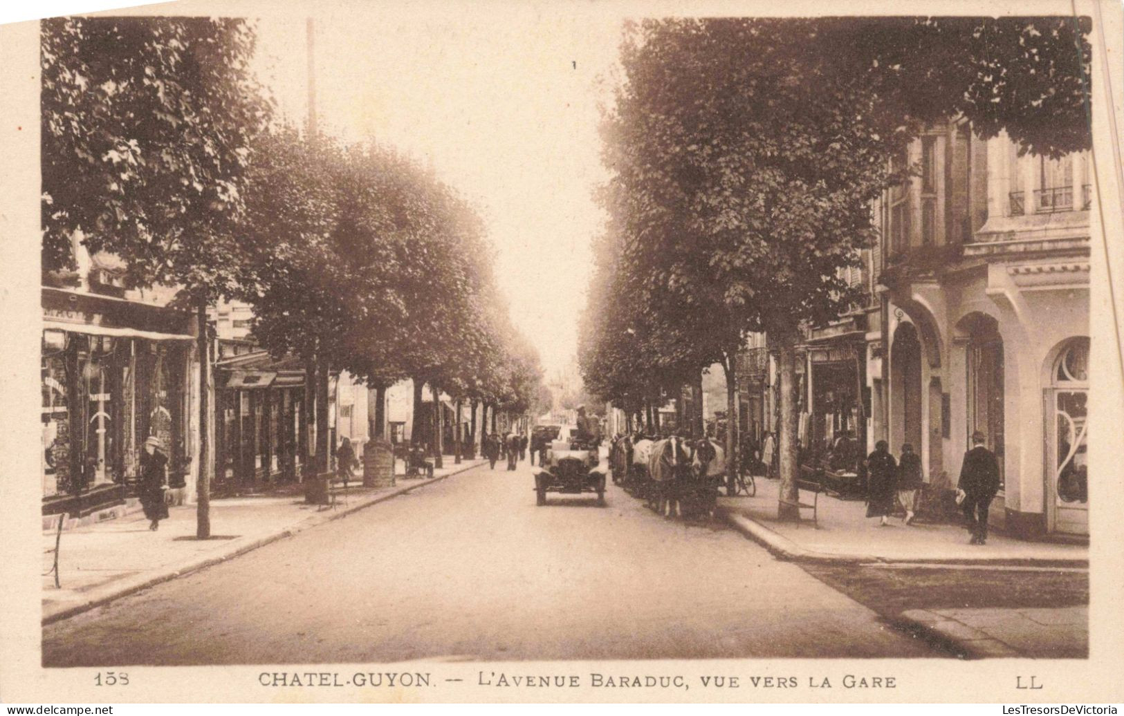 FRANCE - Châtel - Guyon  - L'avenue Baraduc - Vue Vers La Gare - Animé - Carte Postale Ancienne - Châtel-Guyon