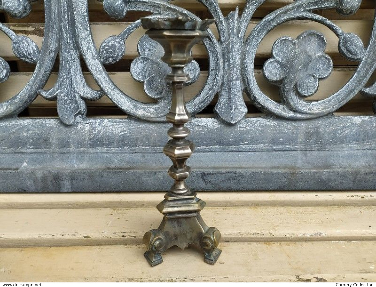 Bougeoir Bronze Argenté XXème Style Gothique Haute Époque Candlestick