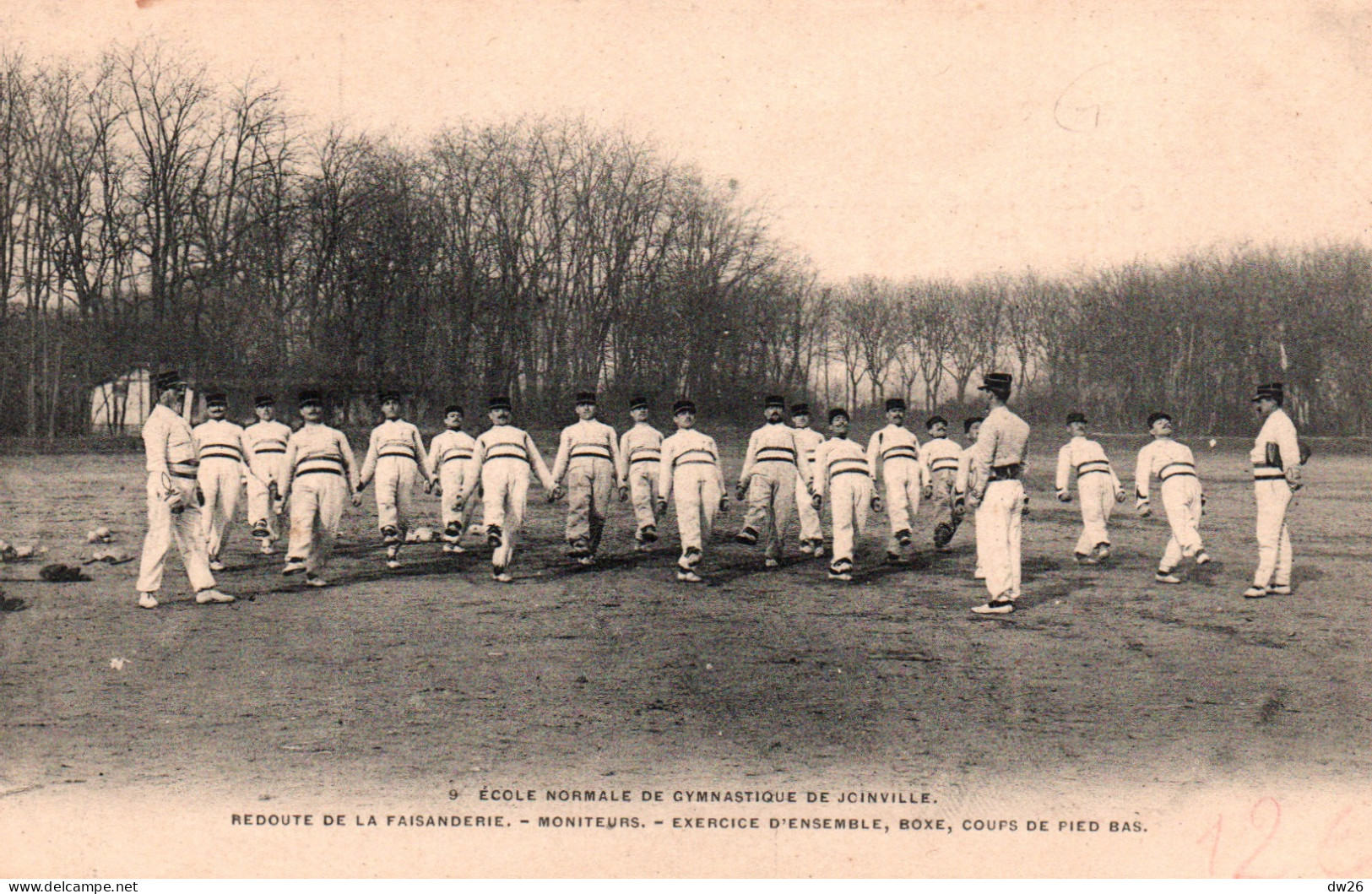 Ecole Normale De Gymnastique Joinville-le-Pont, Redoute De La Faisanderie, Moniteurs Boxe Française, Coup De Pied Bas - Boksen