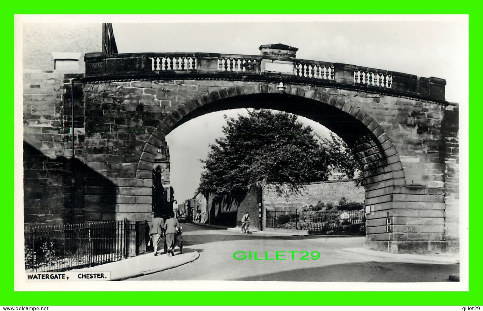 CHESTER, UK - WATERGATE - CARTE PHOTO - ANIMATED WITH PEOPLES - - Chester