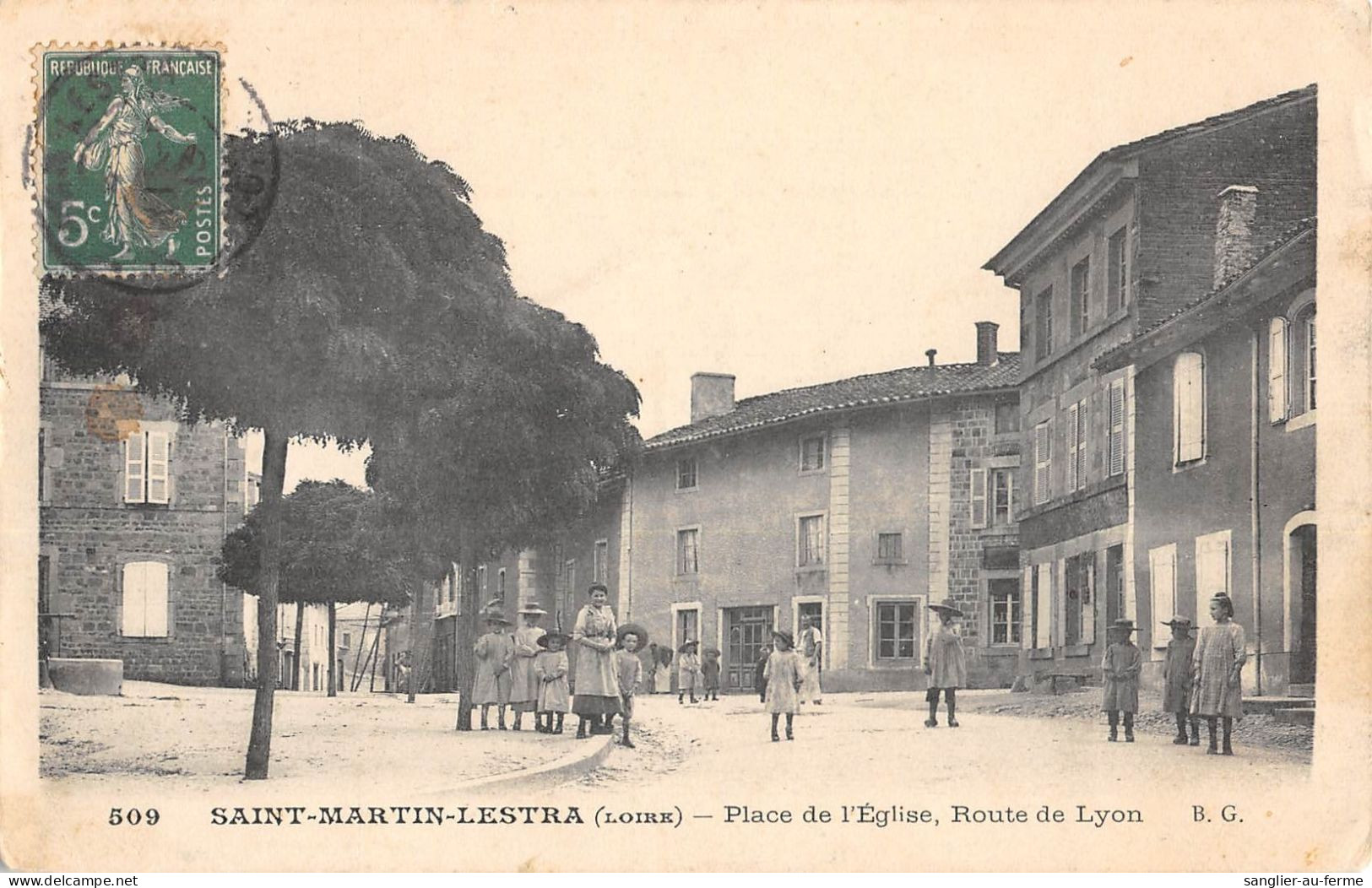 CPA 42 SAINT MARTIN LESTRA / PLACE DE L'EGLISE / ROUTE DE LYON - Other & Unclassified