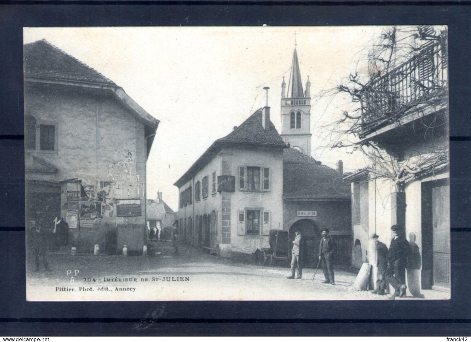 74. Saint Julien. Intérieur Du Village - Saint-Julien-en-Genevois