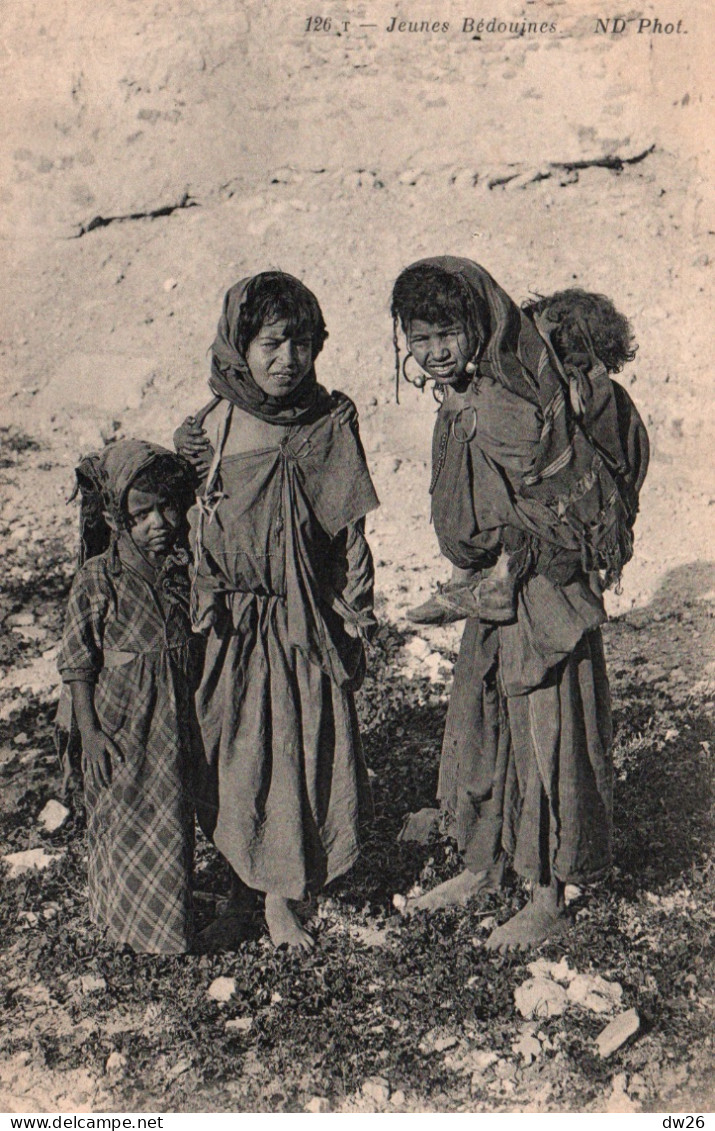 Ethnologie Afrique Du Nord - Jeunes Bédouines - Carte ND Phot. N° 126 T. Non Circulée - Afrika