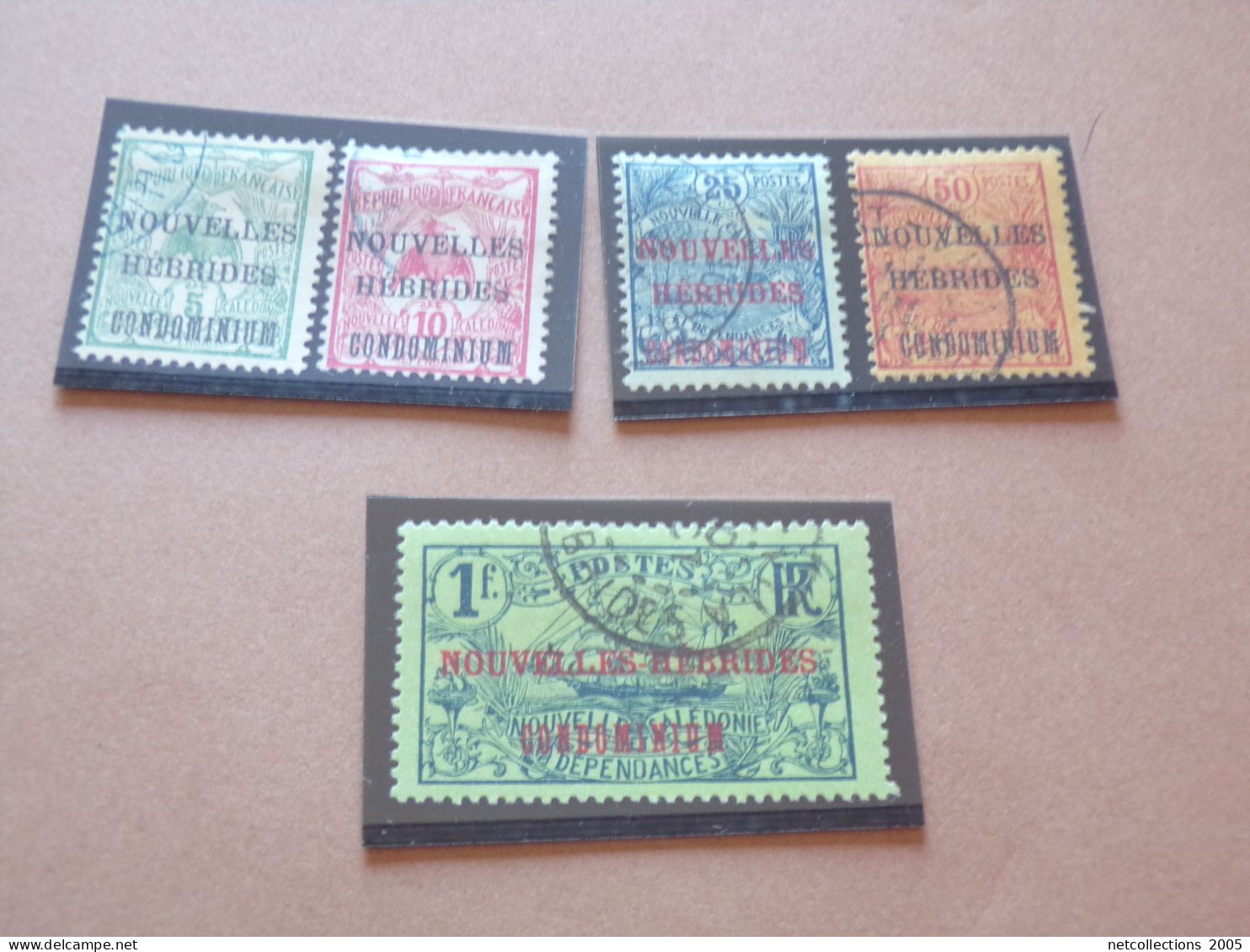 NOUVELLES HEBRIDES 1910 N°15/19 - OBLITERE AVEC CHARNIERE (Pochette Roses) - Used Stamps