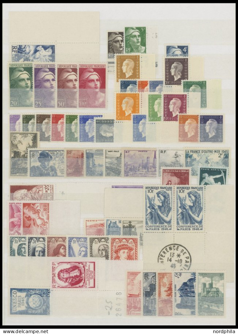 SAMMLUNGEN , Postfrische Teilsammlung Frankreich Von 1945-60 Mit Mittleren Ausgaben, U.a. Mi.Nr. 782, 1120, 1132-34, Pra - Verzamelingen
