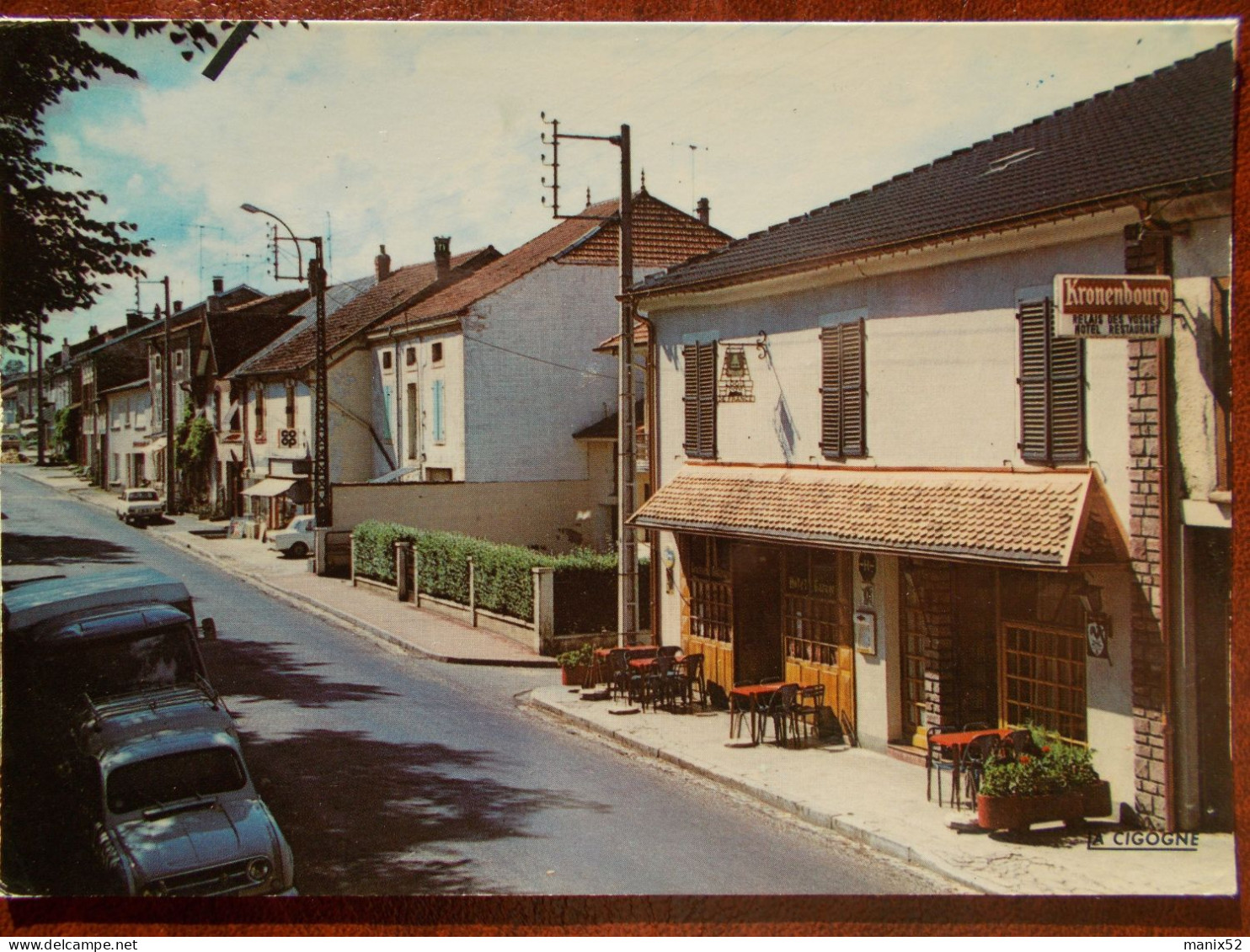 88 - MONTHUREUX Sur SAONE - Rue Générale Leclerc - Relais Des Vosges. (Hôtel Restaurant - Voiture: 4L Fourgonnette) Rare - Monthureux Sur Saone