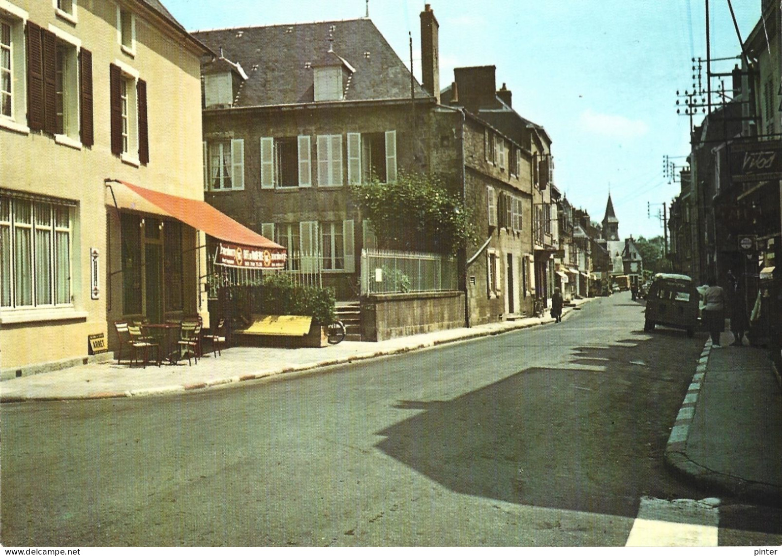 DUN LE PALESTEL - La Grande Rue - Dun Le Palestel