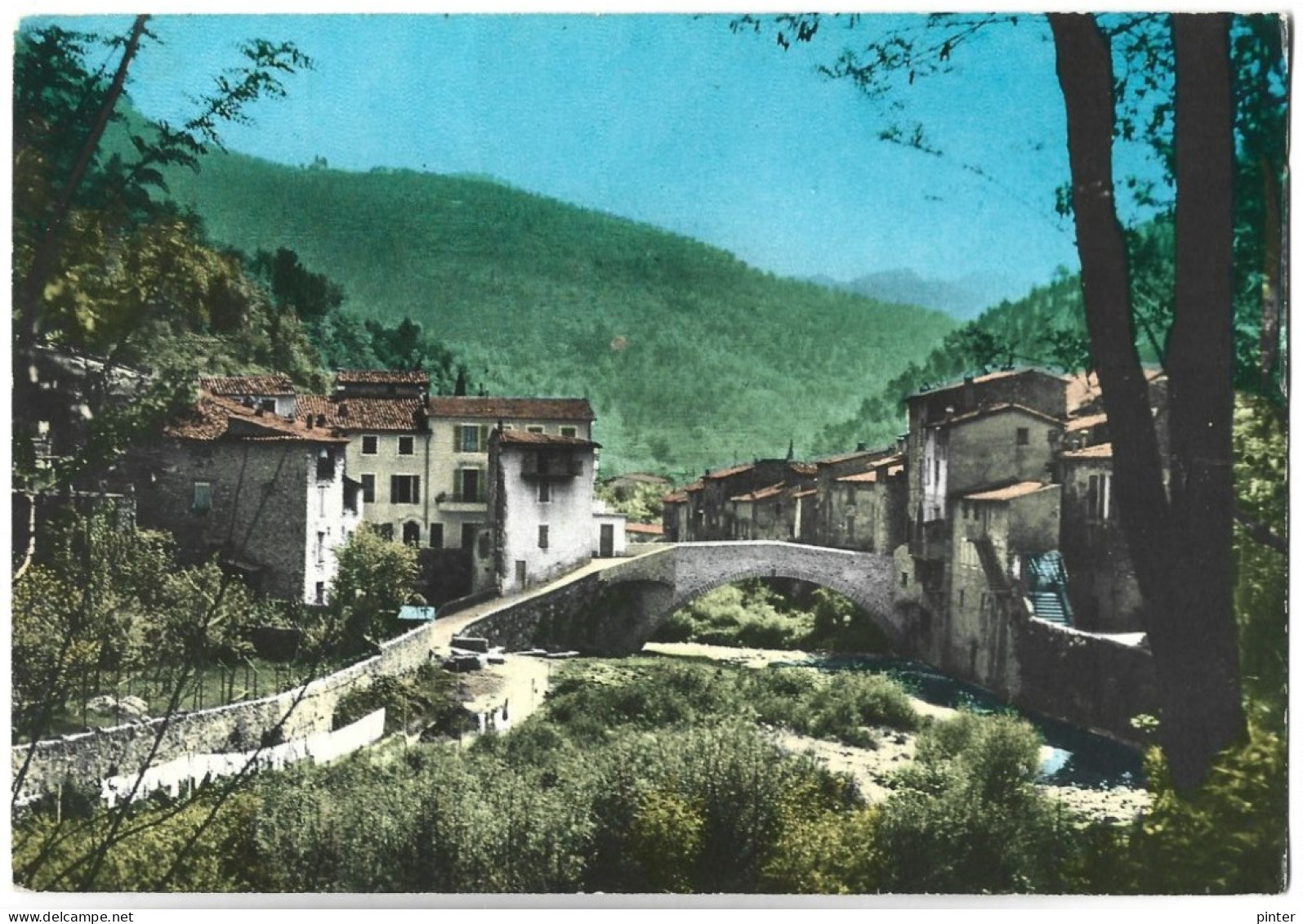 L'ESCARENE - Le Village Et Le Pont Sur Le Paillon - L'Escarène