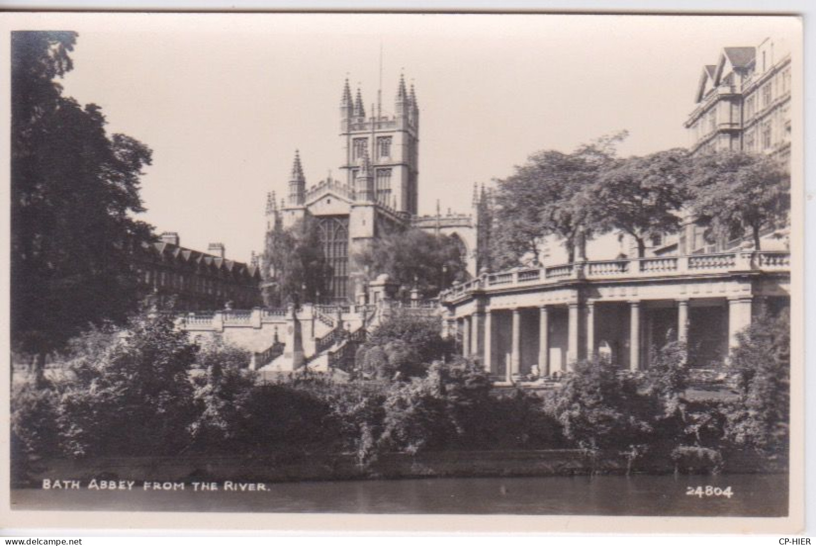 ROYAUME-UNI - ANGLETERRE - BATH - ROMAN BATH - ABBEY FROM THE RIVER - Bath