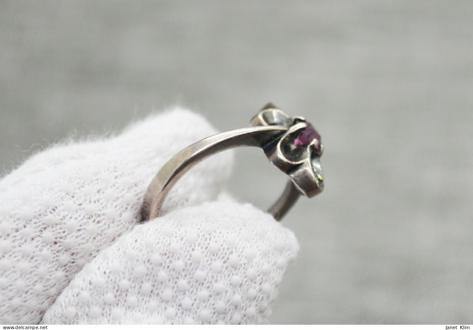 Beautiful Vintage Gemstone Ring - Anelli