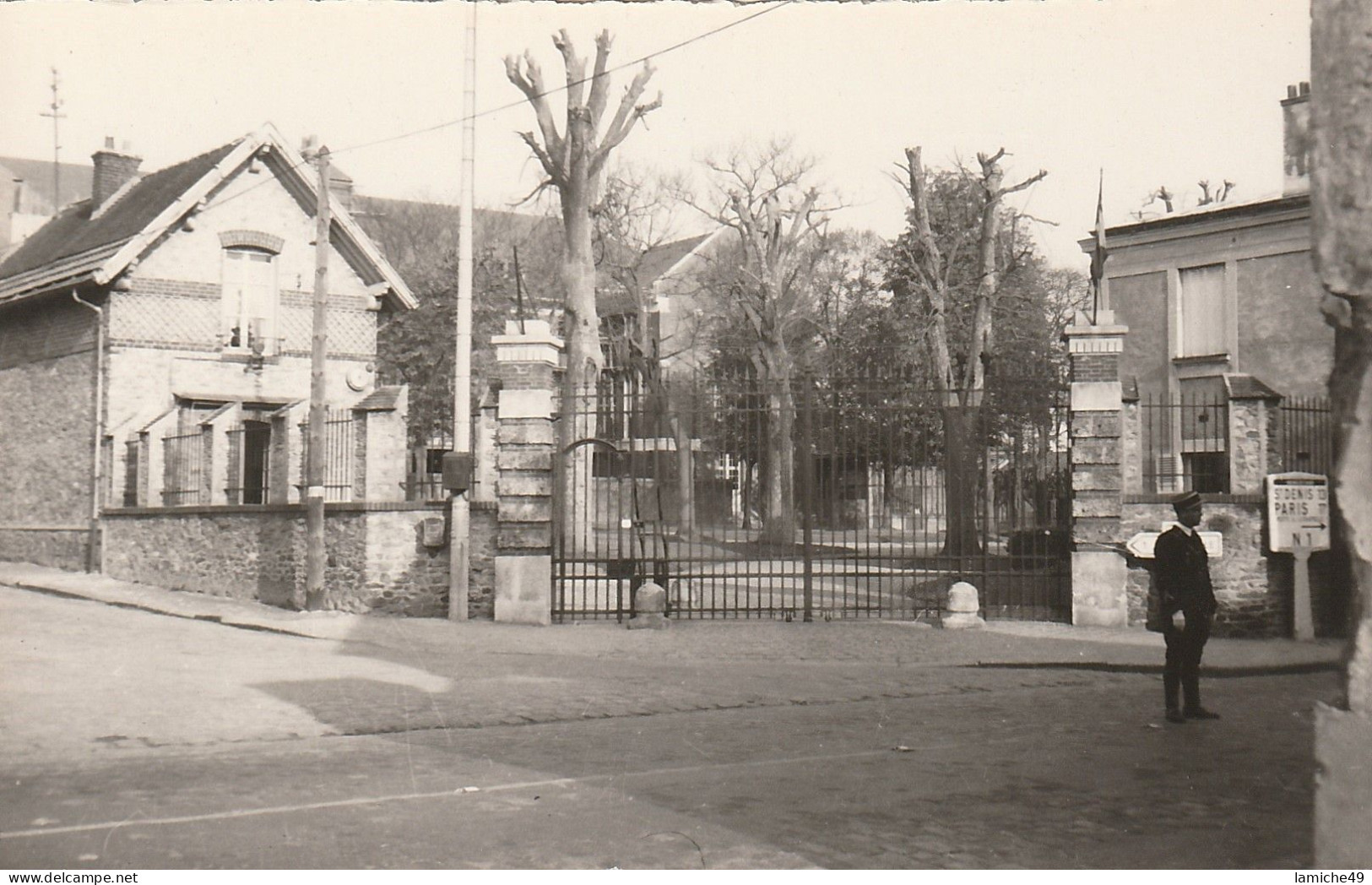 MOISSELLES (S.-et-O.) Maison De Santé ( Borne MICHELIN ) CPSM Format CPA - Moisselles