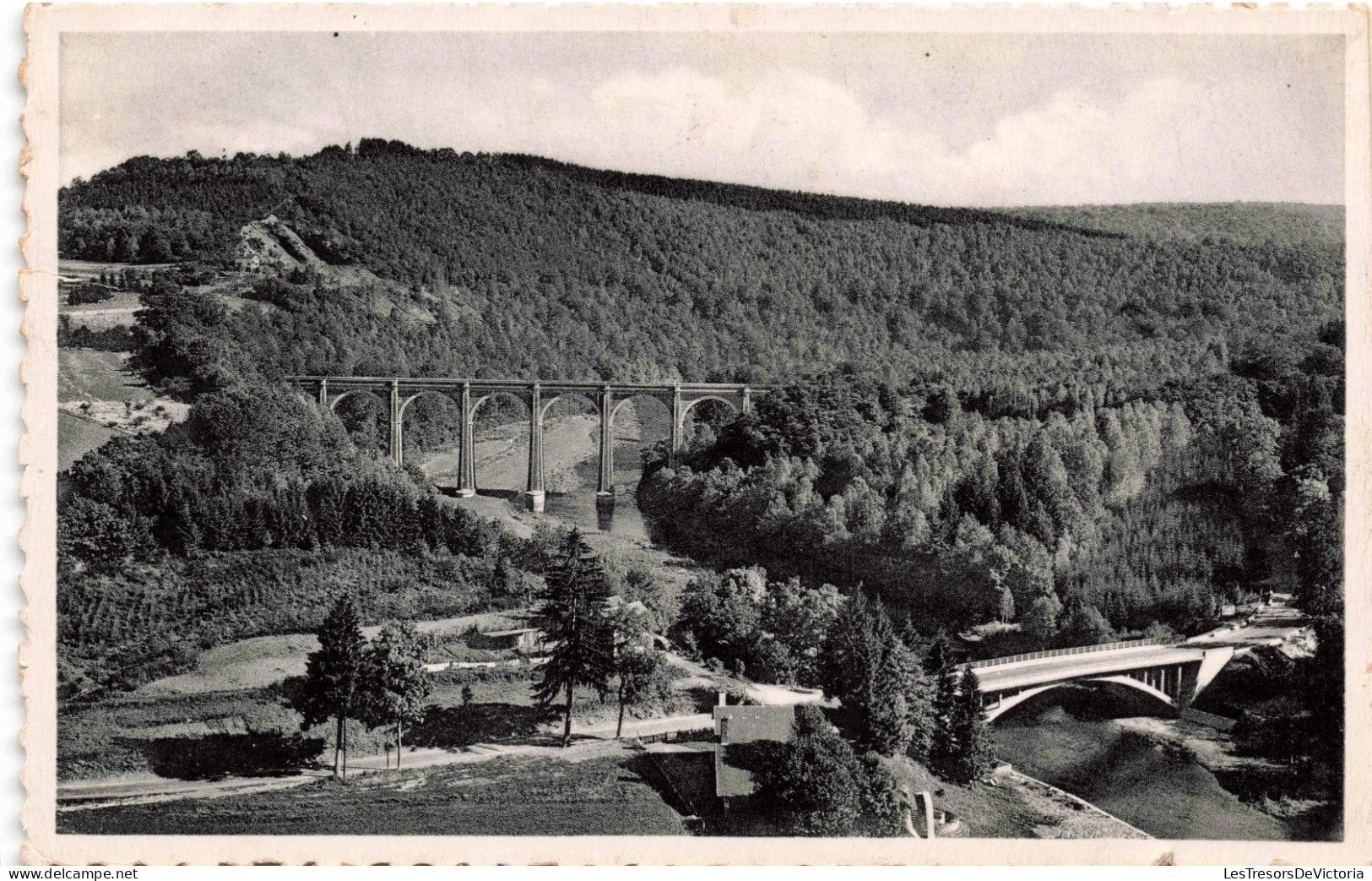 BELGIQUE - Herbeumont S/Semois - Vue Prise Des Sentiers Du Touring Club Vers Les Ponts - Carte Postale Ancienne - Neufchâteau