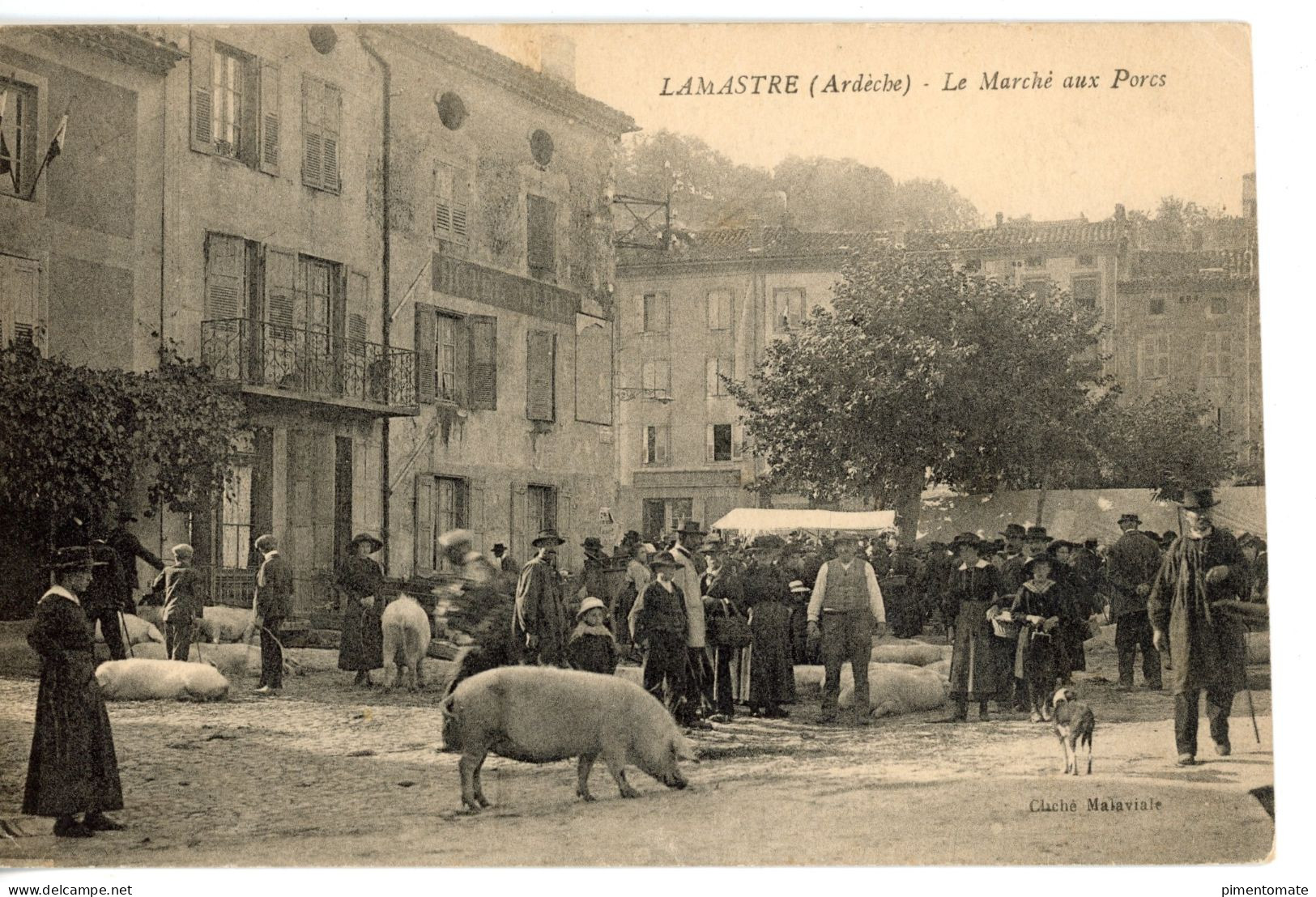 LAMASTRE LE MARCHE AUX PORCS HOTEL DU MERLE - Lamastre