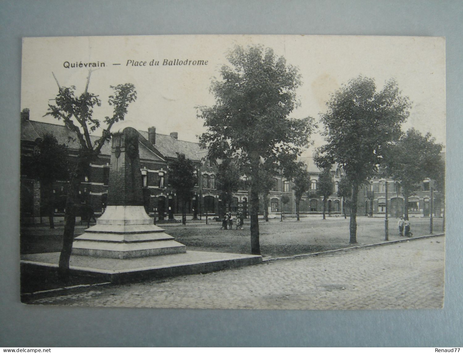 Quiévrain - Place Du Ballodrome - Quievrain