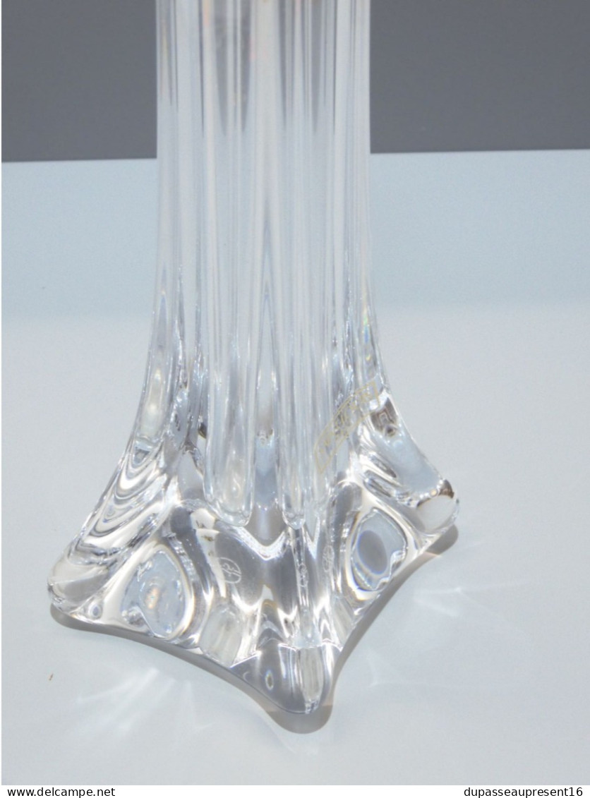 -JOLI VASE SOLIFLORE CRISTAL Signé SAINT LOUIS COLLECTION Déco XXe    E - Vazen