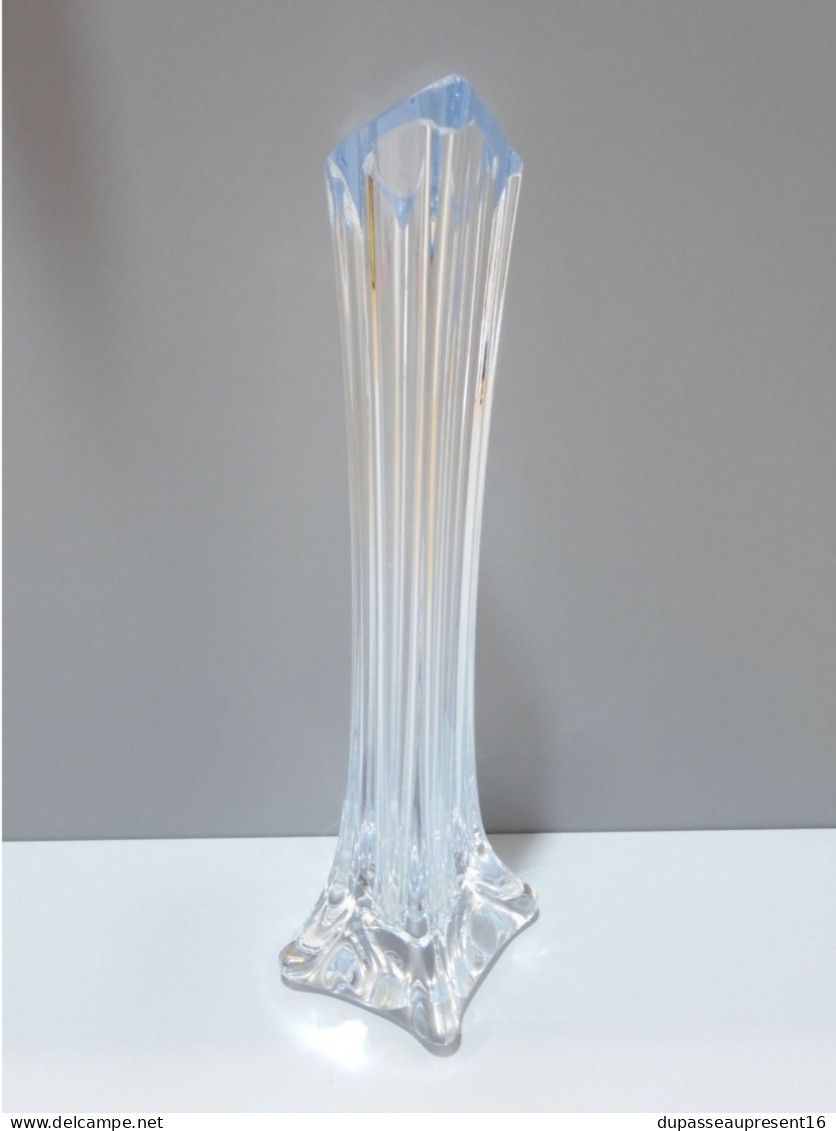 -JOLI VASE SOLIFLORE CRISTAL signé SAINT LOUIS COLLECTION déco XXe    E