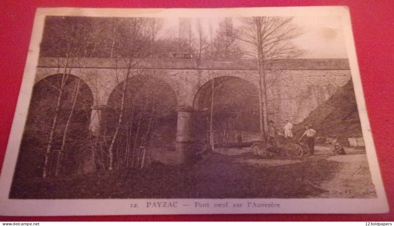 24 PAYZAC VOYAGEE 1945  PONT NEUF SUR L AUVEZERE - Autres & Non Classés