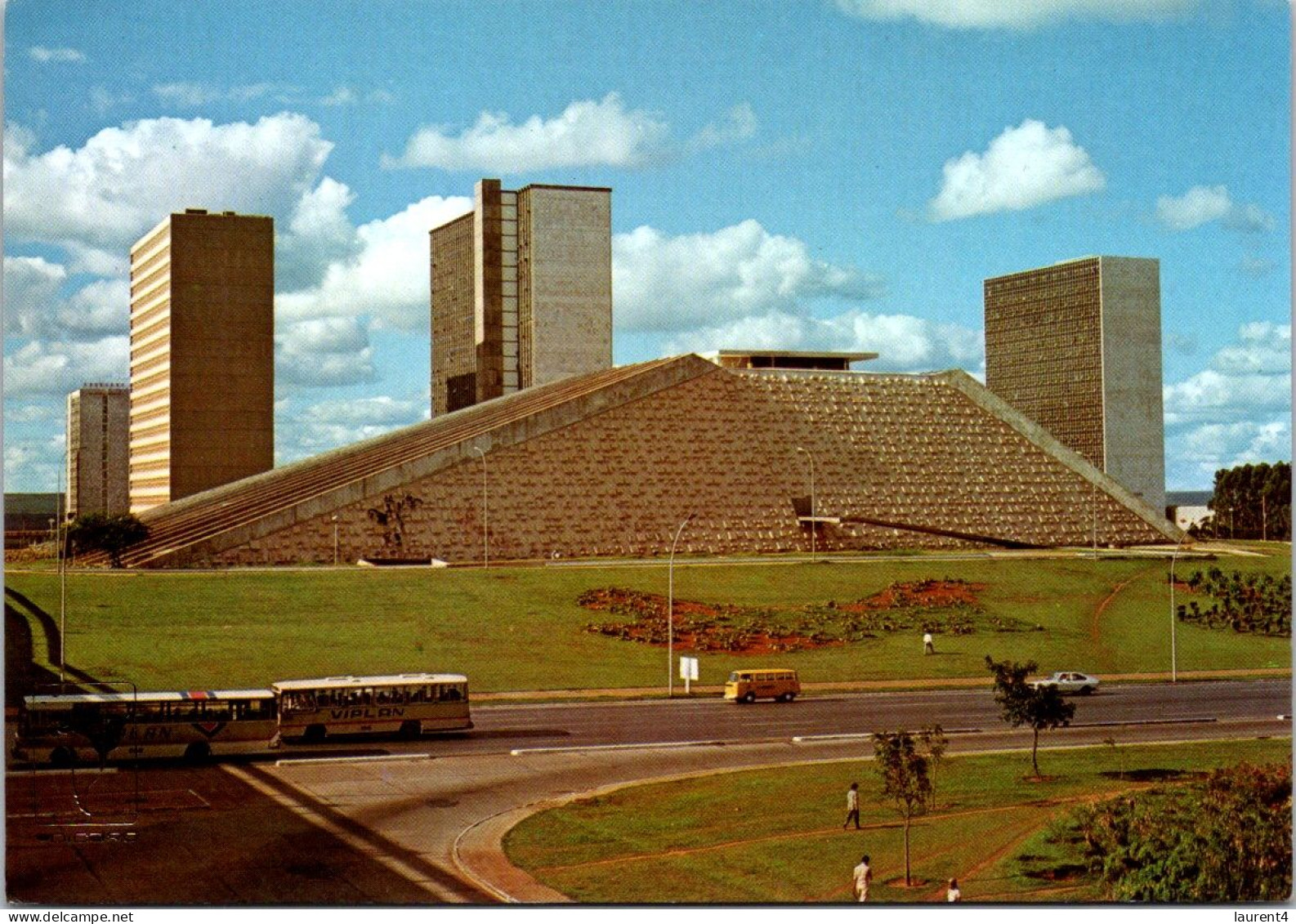 7-9-2023 (4 T 30) Brazil - Brazilia National Theatre - Brasilia