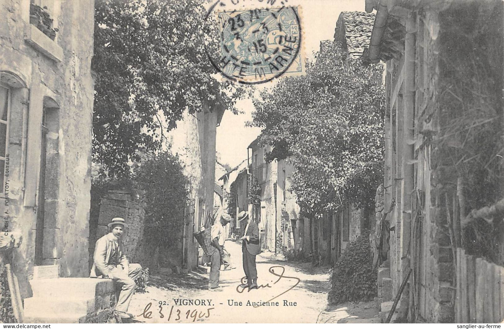 CPA 52 VIGNORY / UNE ANCIENNE RUE - Autres & Non Classés