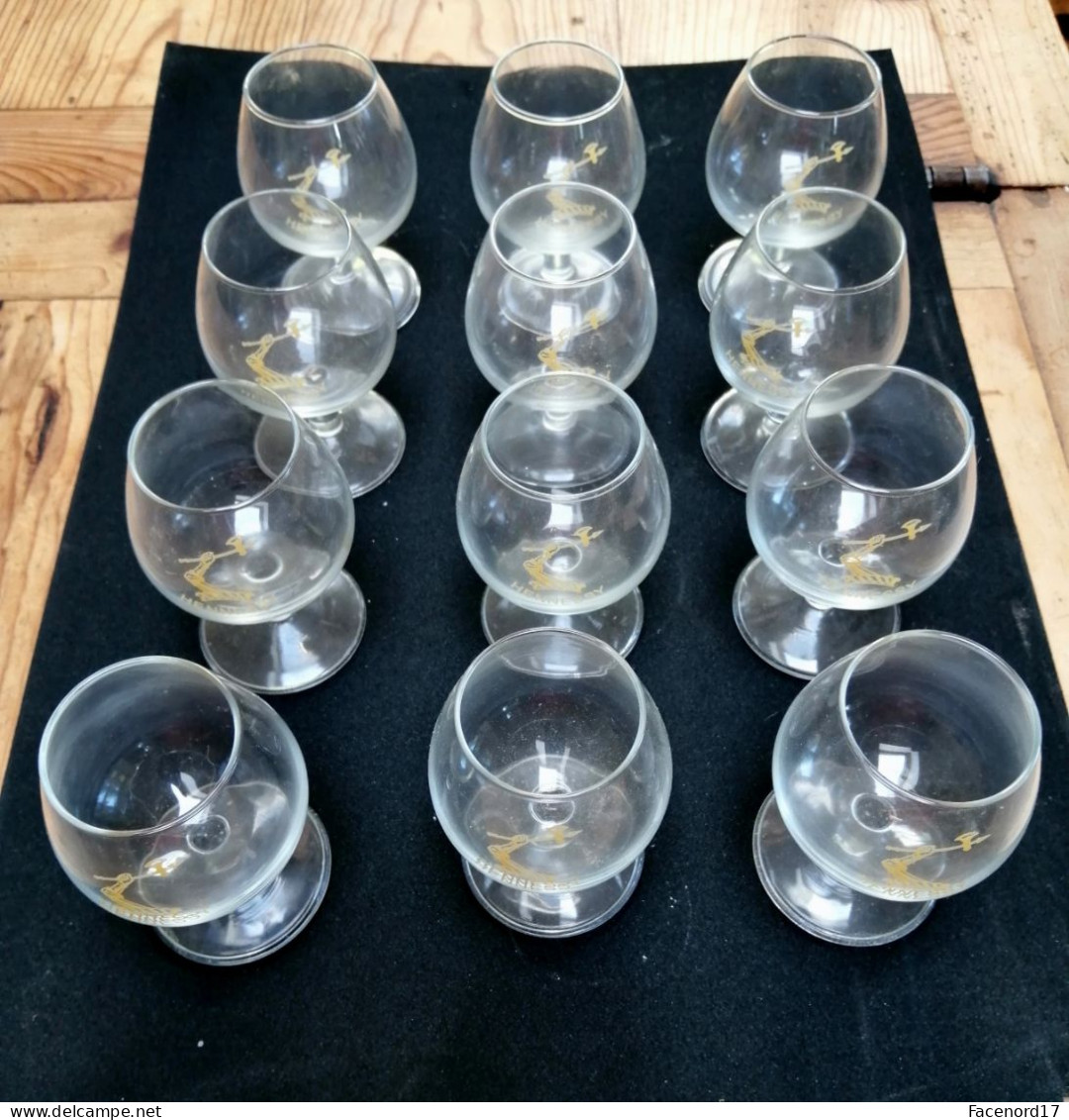 12 Verres à Cognac Bras Armé Hennessy - Bicchieri