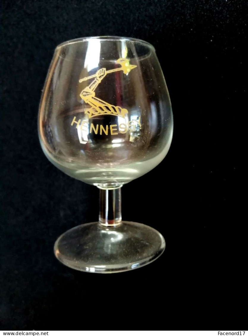 12 Verres à Cognac Bras Armé Hennessy - Glasses