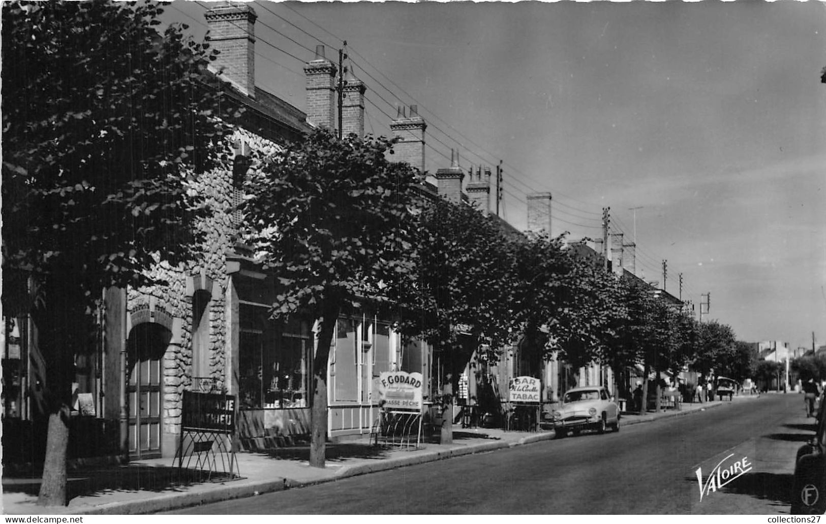 41-LAMOTTE-BEUVRON- AVENUE DE L'HÔTEL DE VILLE - Lamotte Beuvron