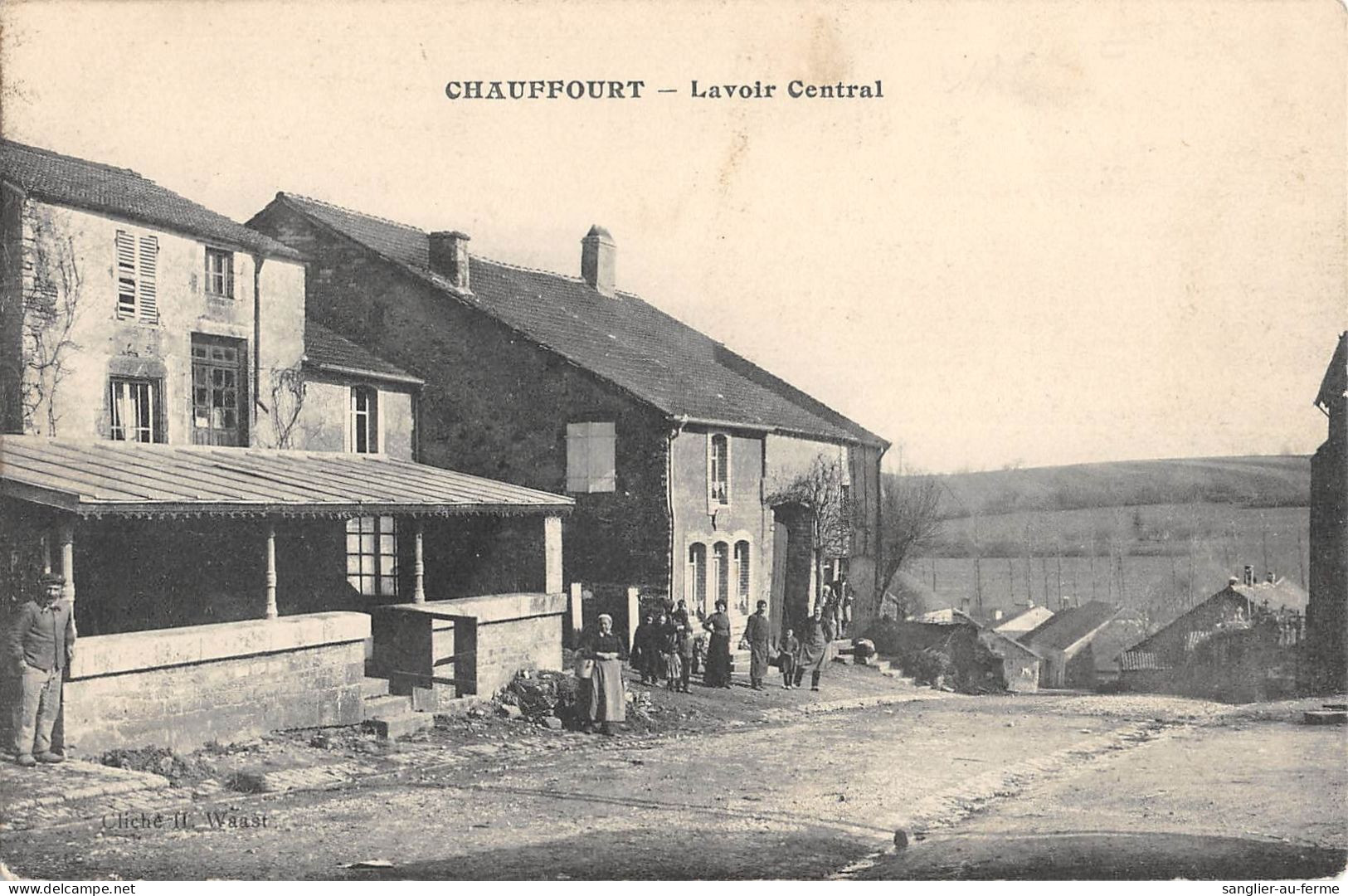 CPA 52 CHAUFFOURT / LAVOIR CENTRAL - Autres & Non Classés