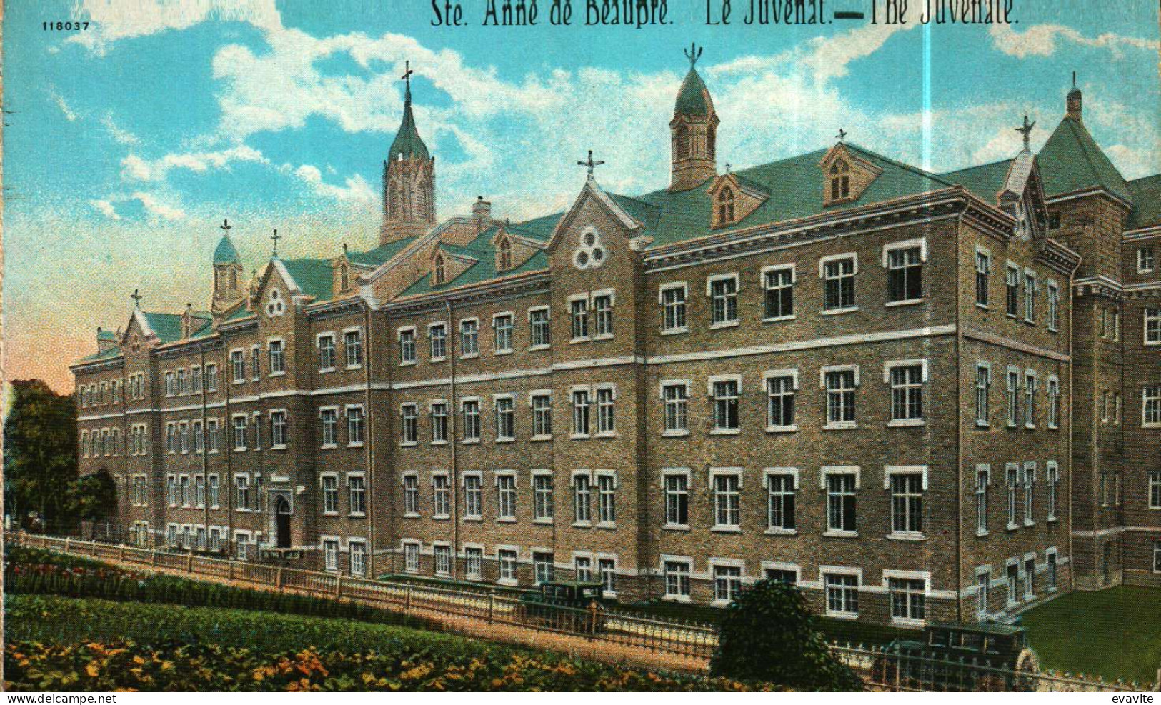 CPA  Canada  Quebec    STE ANNE DE BEAUPRE   Le Juvénat - Ste. Anne De Beaupré