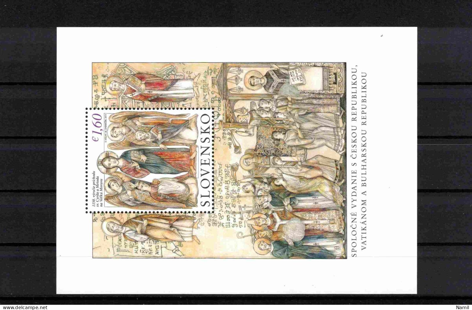 * Slovaquie 2013 Mi 699-725, (MH), L'année Complete, Infime Trace De Charniere, Sans Les Timbres De Carnets - Full Years