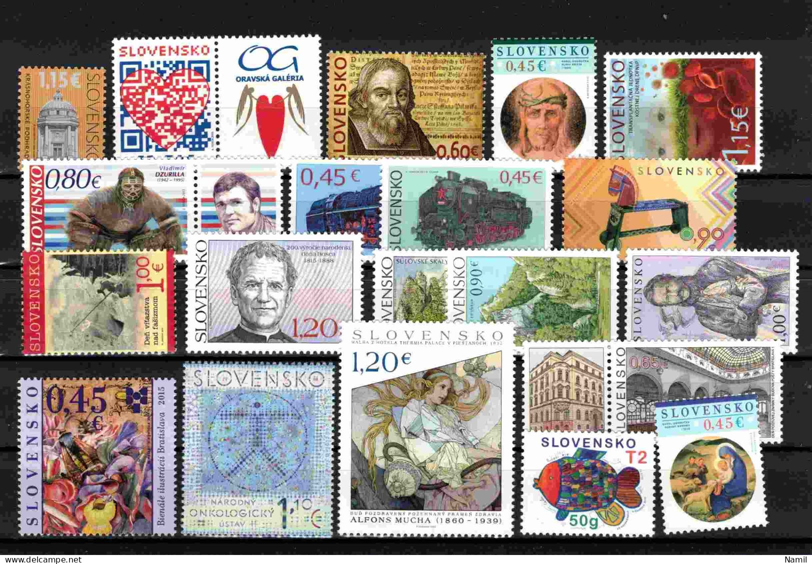 * Slovaquie 2015 Mi 754-780, (MH), L'année Complete, Infime Trace De Charniere, Sans Les Timbres De Carnets - Full Years