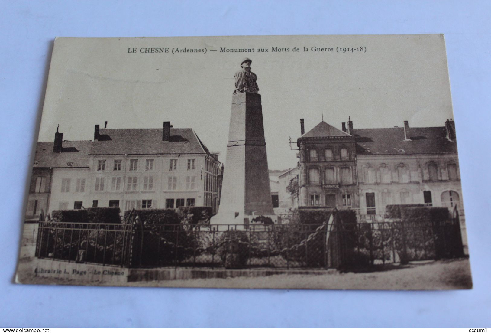 Le Chesne - Monument Aux Morts De La Guerre (1914-18) - Le Chesne