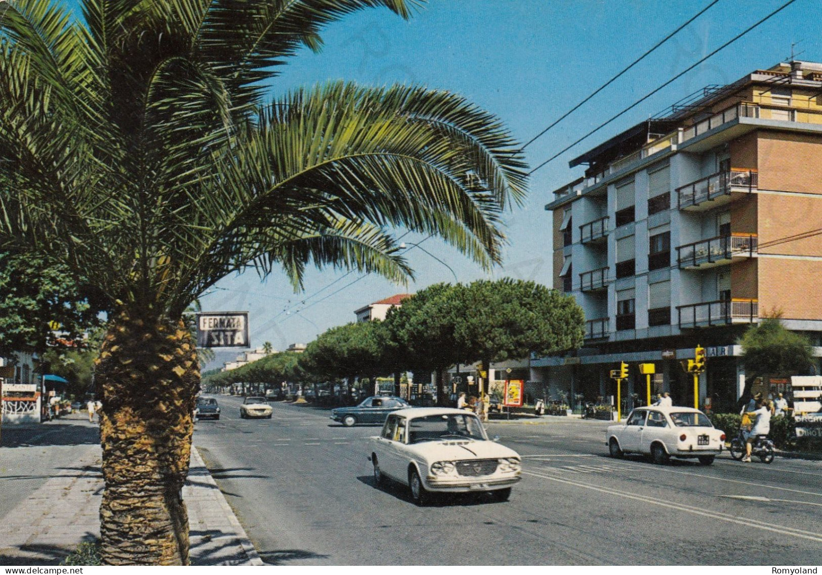 CARTOLINA  MARINA DI CARRARA,TOSCANA-LUNGOMARE-SPIAGGIA,MARE,ESTATE,VACANZA,BARCHE A VELA,BELLA ITALIA,VIAGGIATA 1976 - Carrara