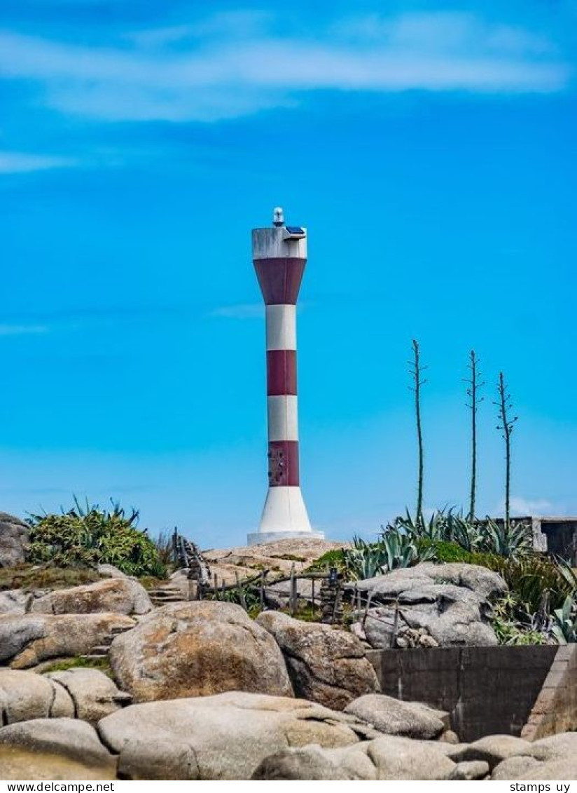 URUGUAY 2022 (Fishing, Ship, Boat, Lighthouse, Animal, Prawn, Penaeus Paulensis, Aloe, Succulent Plant) - Set (2 Stamps) - Lighthouses