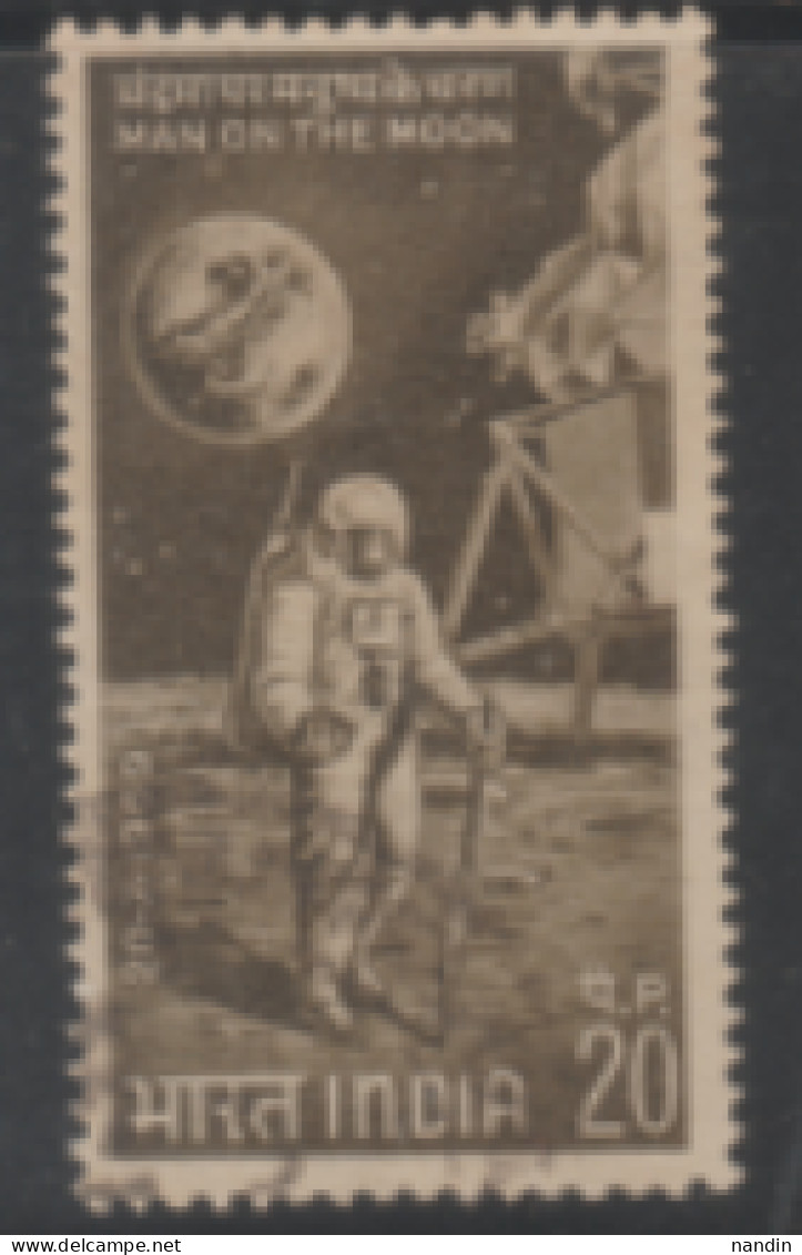 USED STAMP FROM 1969 INDIA ON The 1st Man On The Moon/SPACE/Astronaut On MOON - Used Stamps