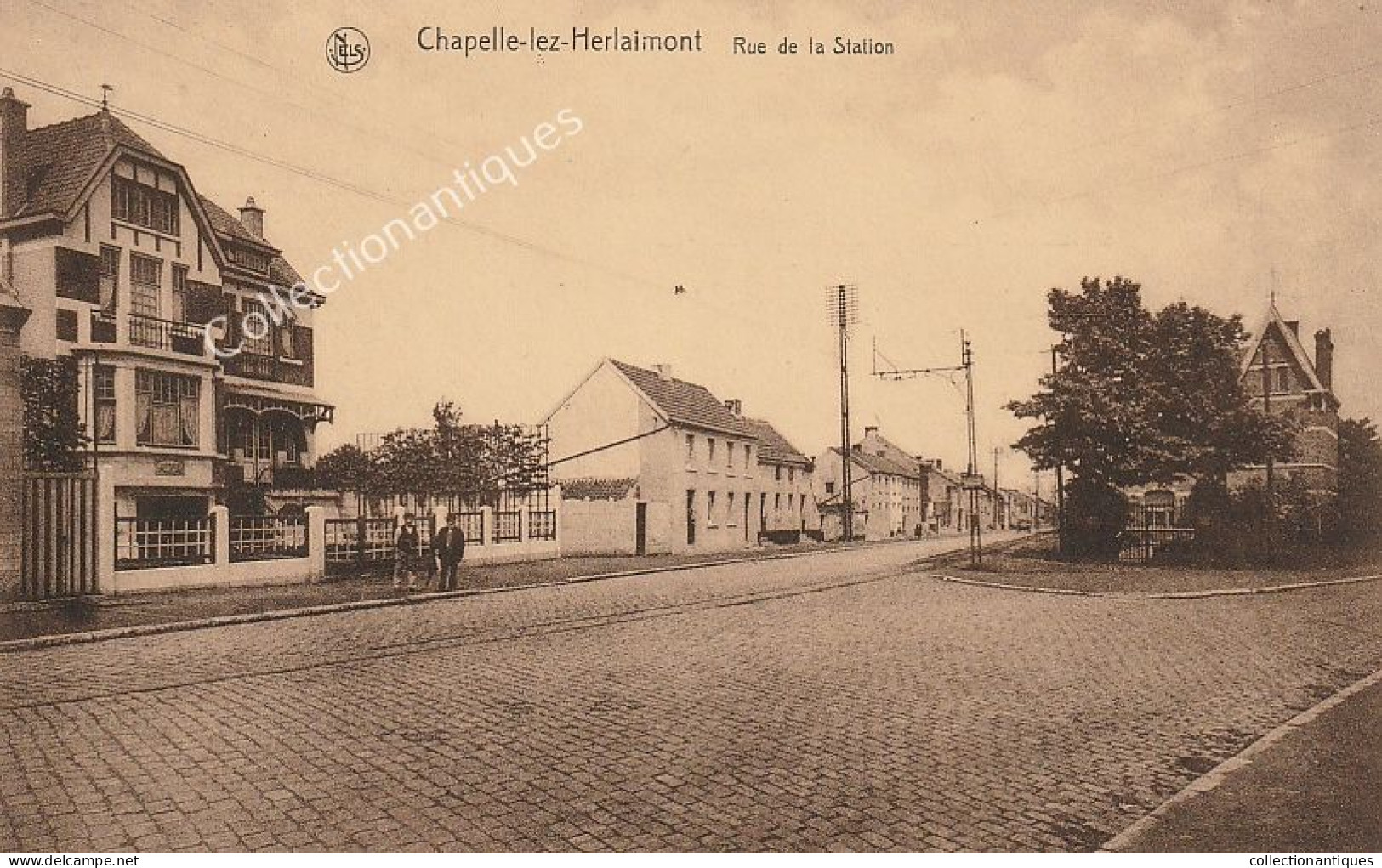 CPA Chapelle-lez-Herlaimont - Rue De La Station - Edition: A. Hut-Delhoux - Non Circulée - Divisée - TTB - Animée - Chapelle-lez-Herlaimont