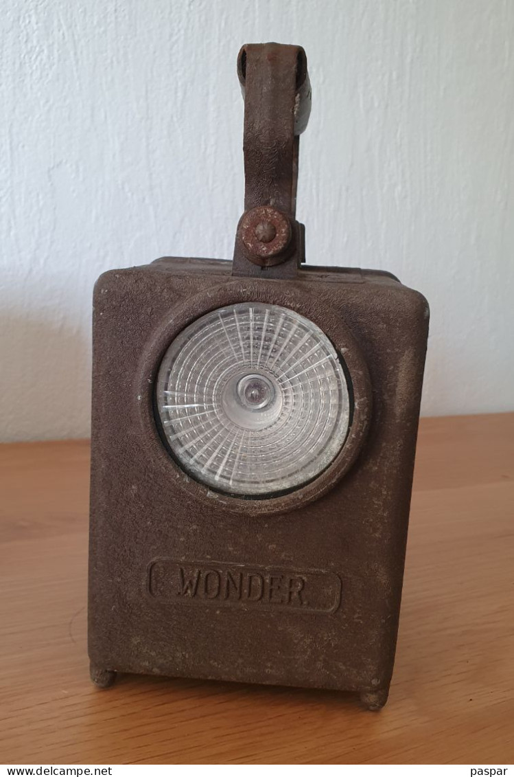 Ancienne Lampe Wonder Type AGRAL - Autres Appareils