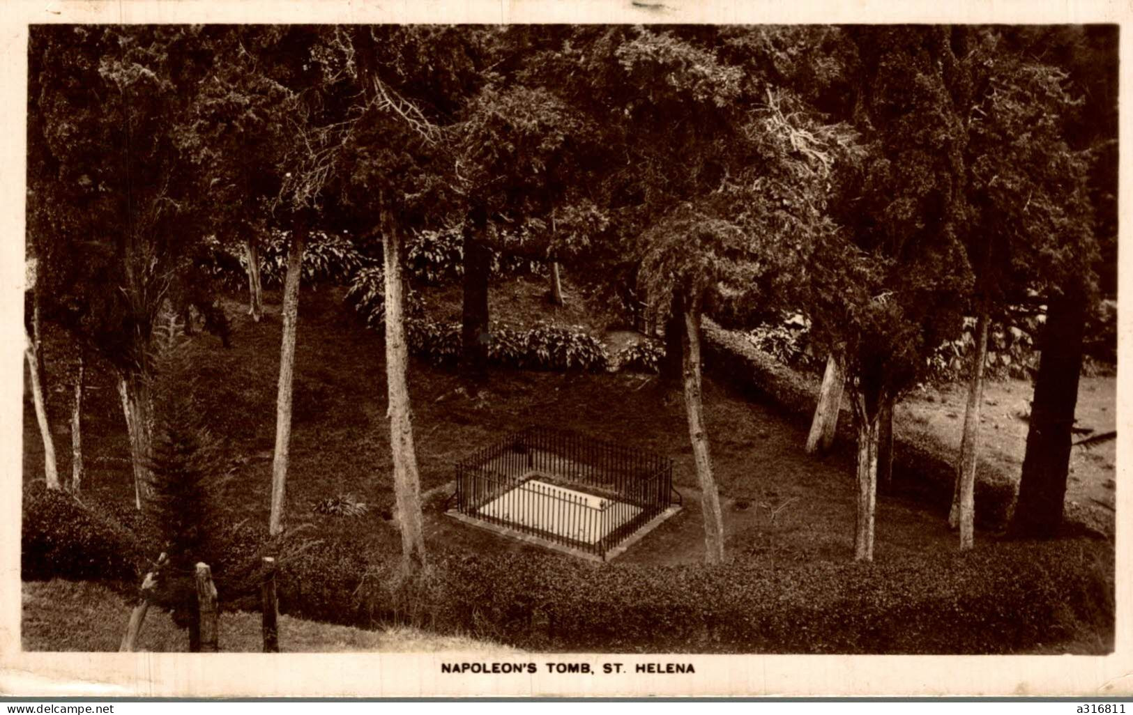 Napoleon S Tomb St Helena  ( Au Dos Timbre Rare ) - Saint Helena Island