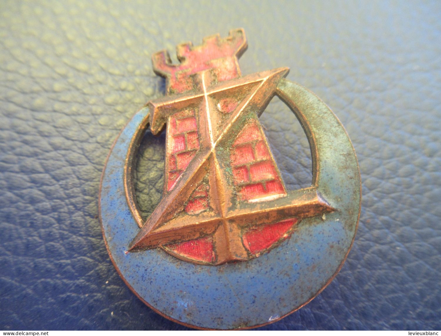 Insigne Ancien De Régiment De ZOUAVE/ I Z Avec Tour Crénelée Et Croissant De Lune Bleu/DUSEAUX  /1900-62    PUC65 - Andere & Zonder Classificatie