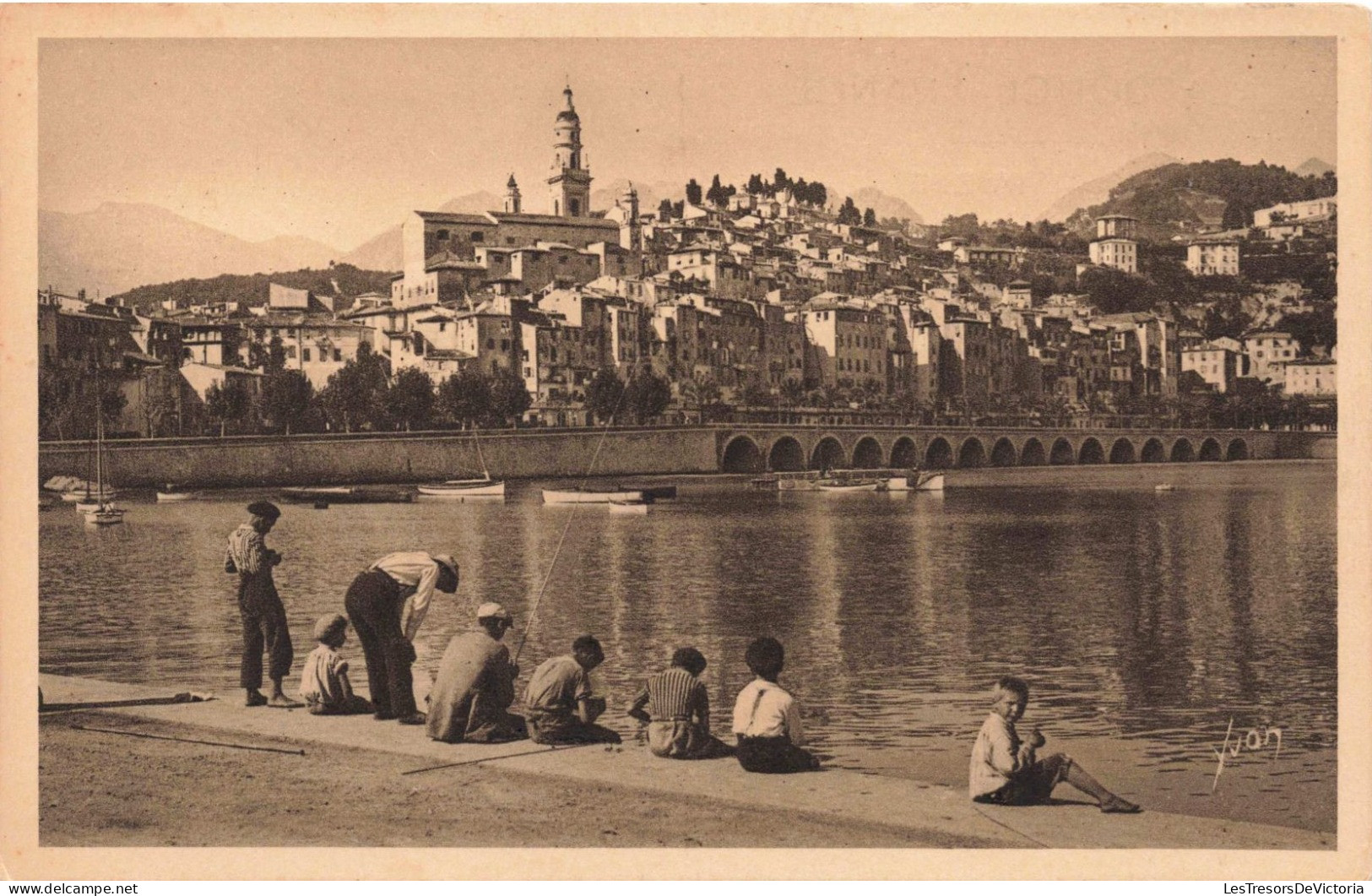 FRANCE - Cote D'Azur - Menton (Alpes Maritimes) - Le Port - Des Enfants Au Port -  Carte Postale - Menton