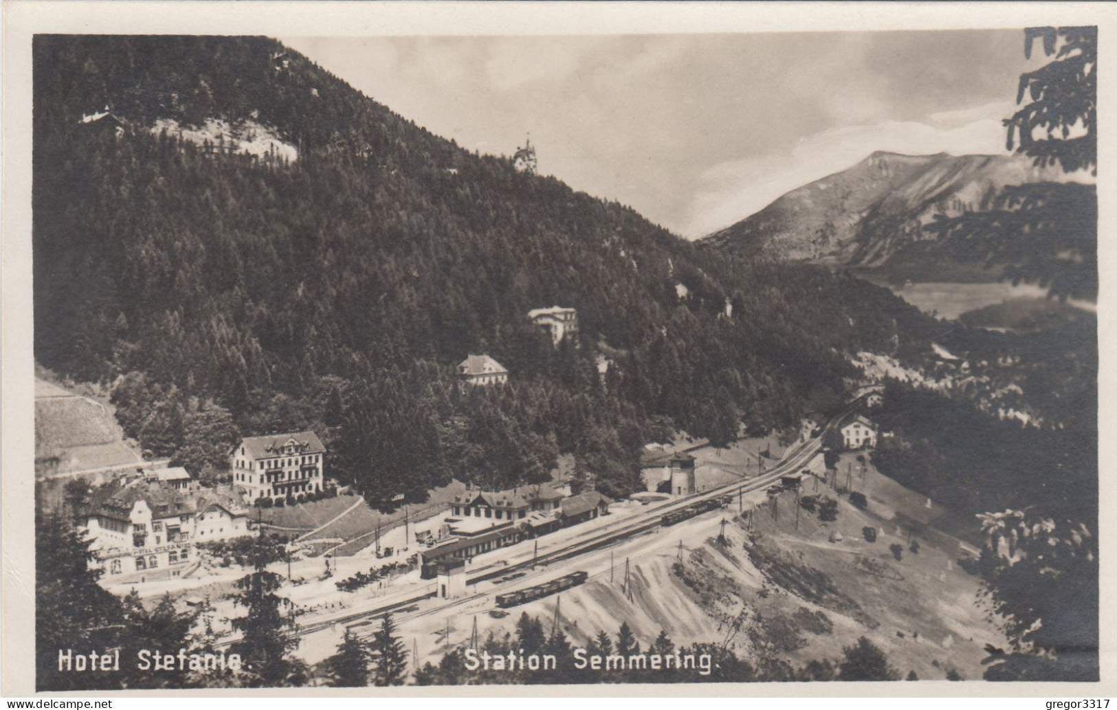 D4303) SEMMERING - Station Semmering Mit HOTEL STEFANIE U. Zügen Im Bahnhof ALT 1927 - Semmering